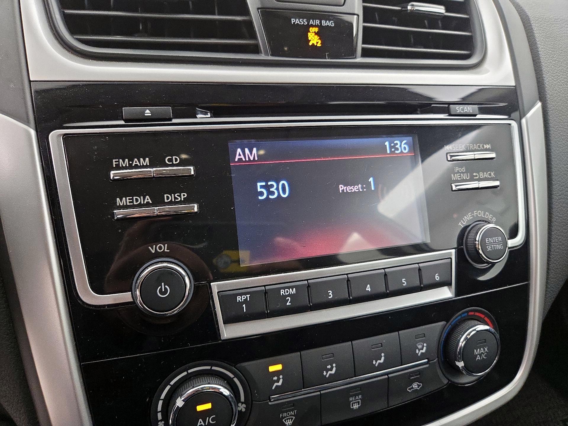 Thumbnail: 2018 Nissan Altima - 15