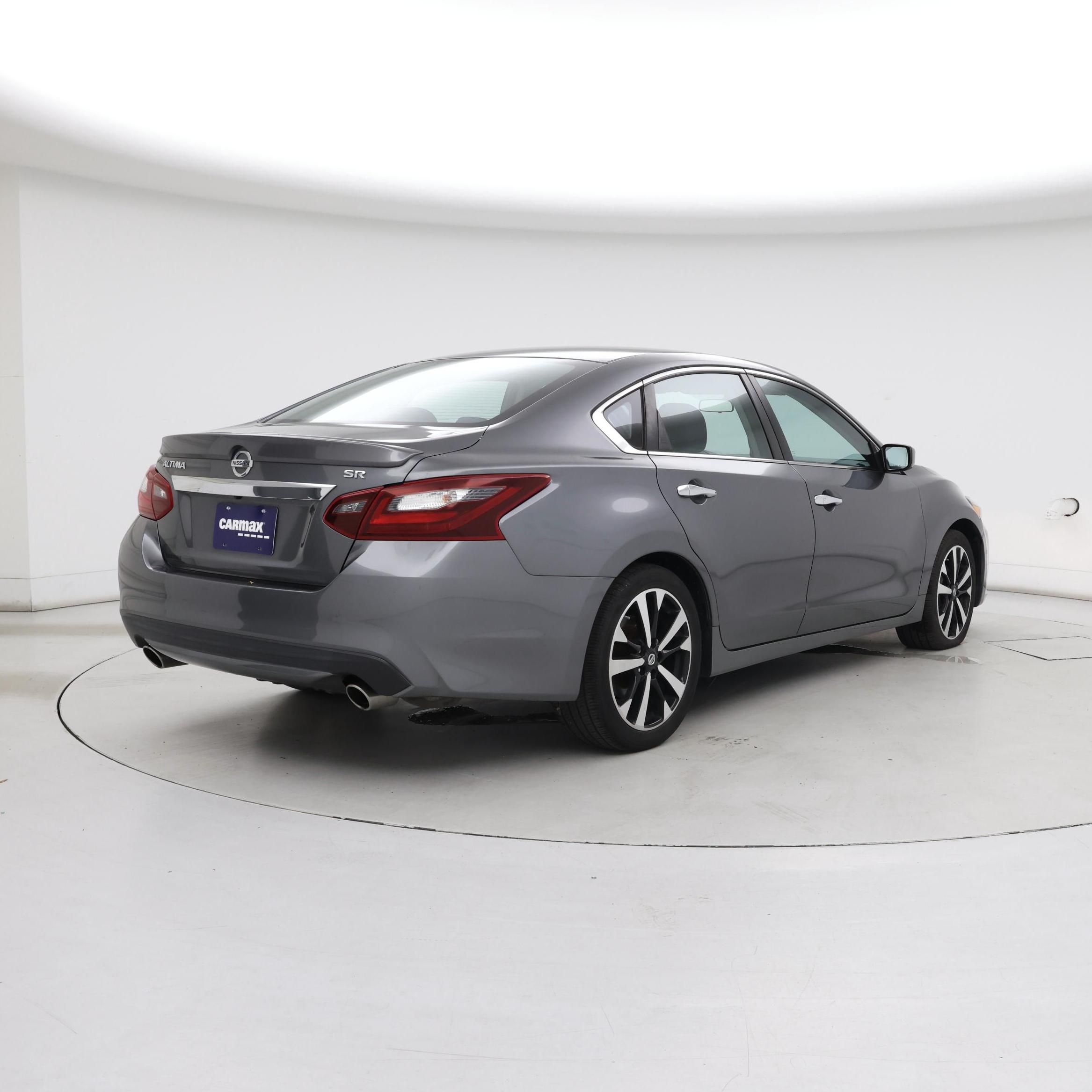 Thumbnail: 2018 Nissan Altima - 8
