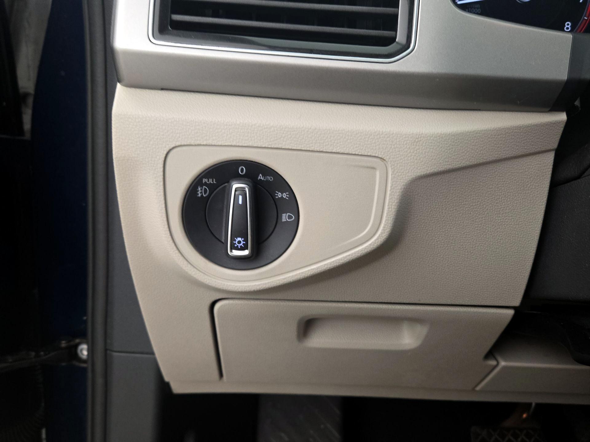 Thumbnail: 2019 Volkswagen Atlas - 13