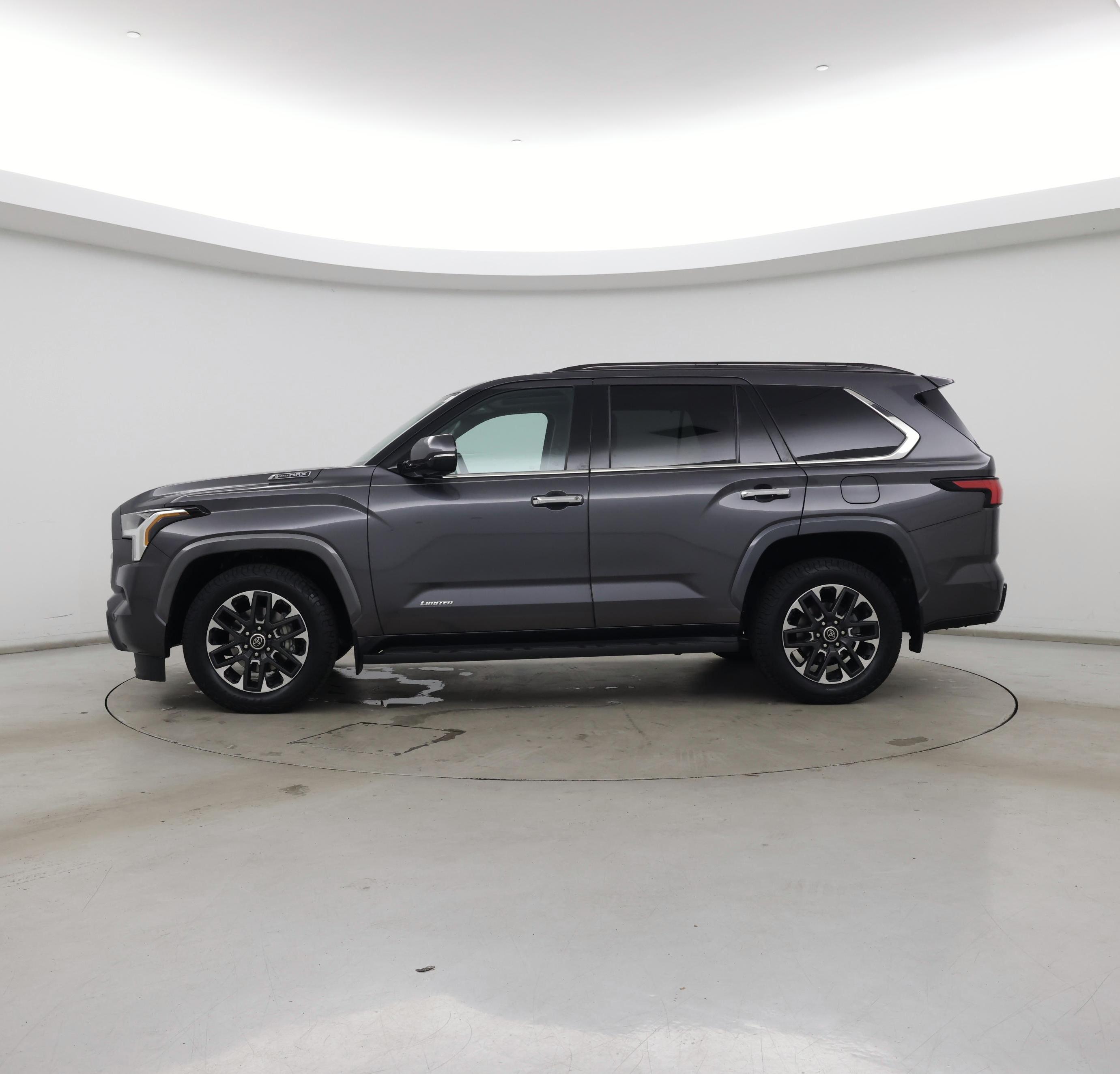 Thumbnail: 2023 Toyota Sequoia - 3