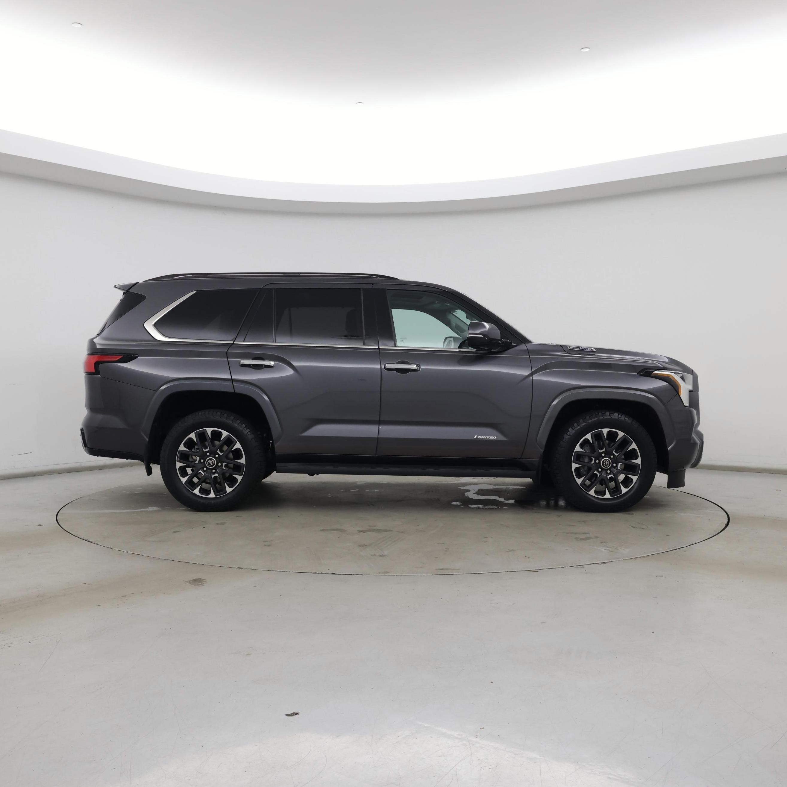 Thumbnail: 2023 Toyota Sequoia - 7