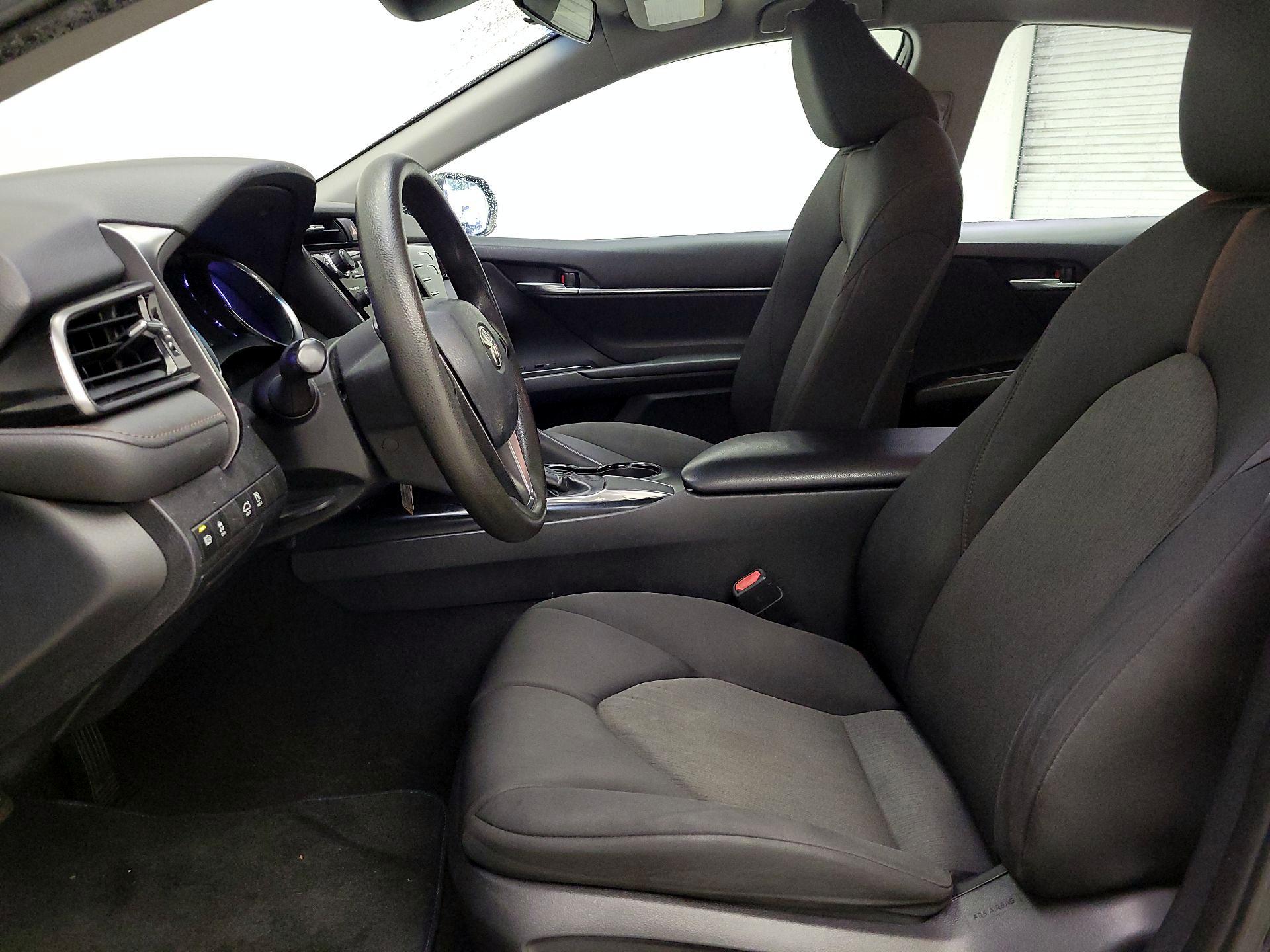 Thumbnail: 2019 Toyota Camry - 11