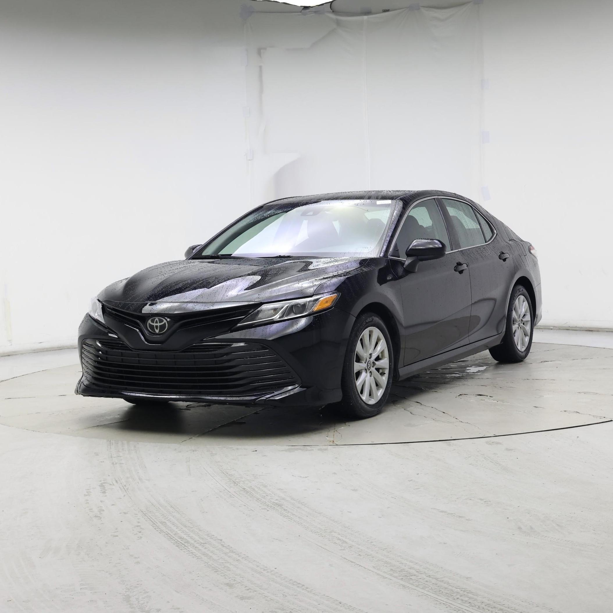 Thumbnail: 2019 Toyota Camry - 4