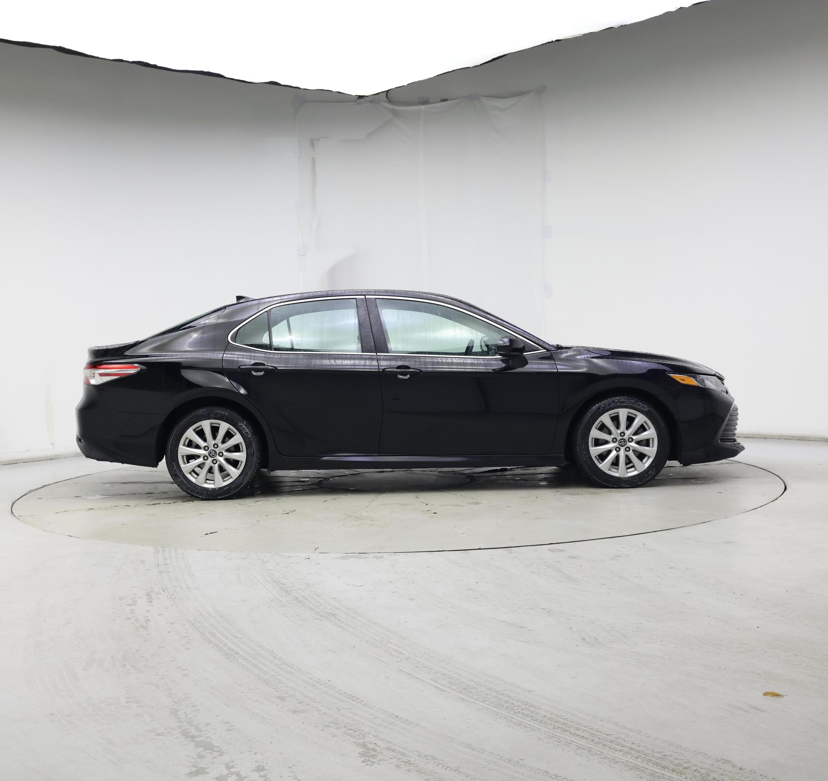 Thumbnail: 2019 Toyota Camry - 7