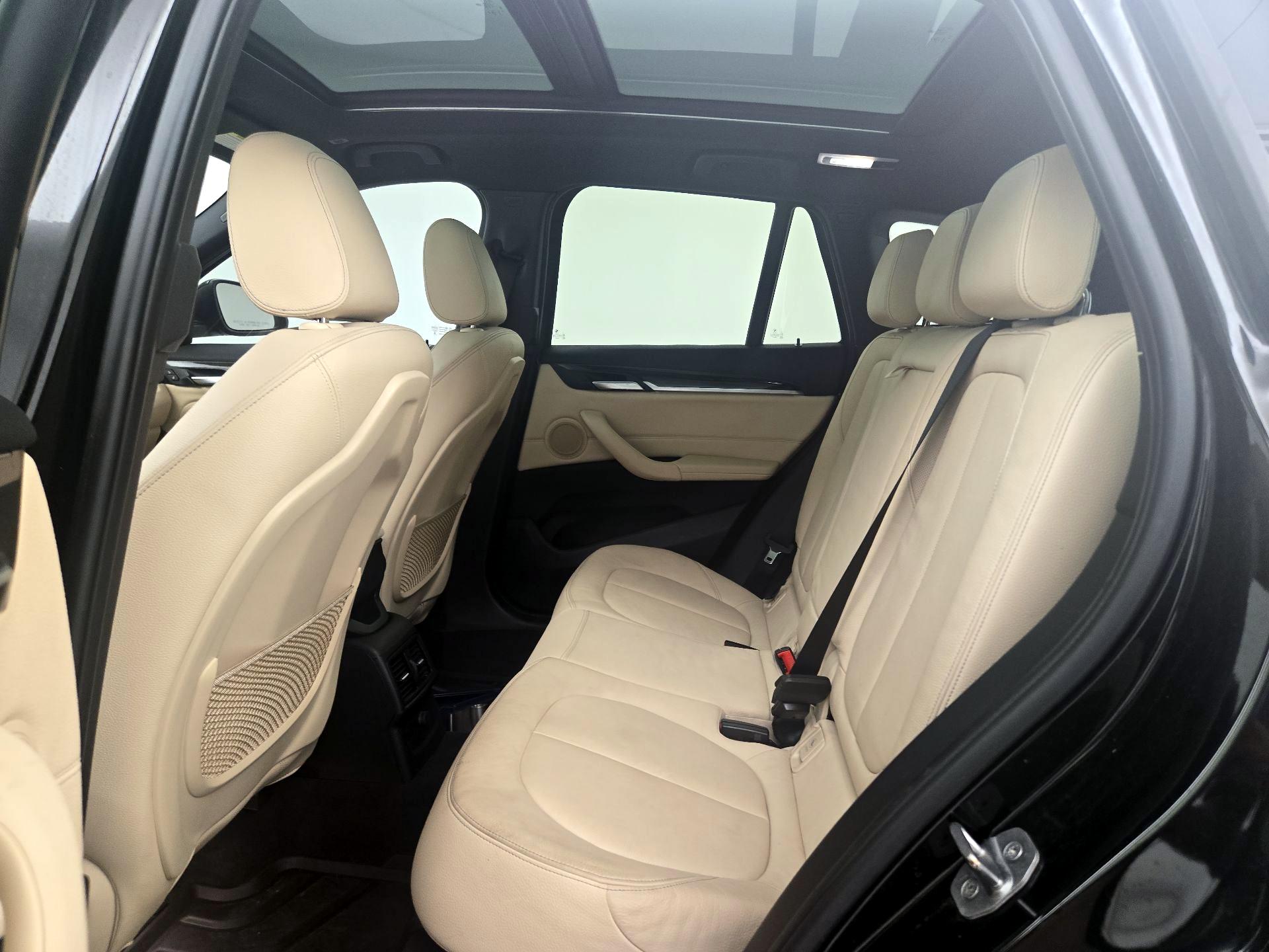 Thumbnail: 2017 BMW X1 - 20