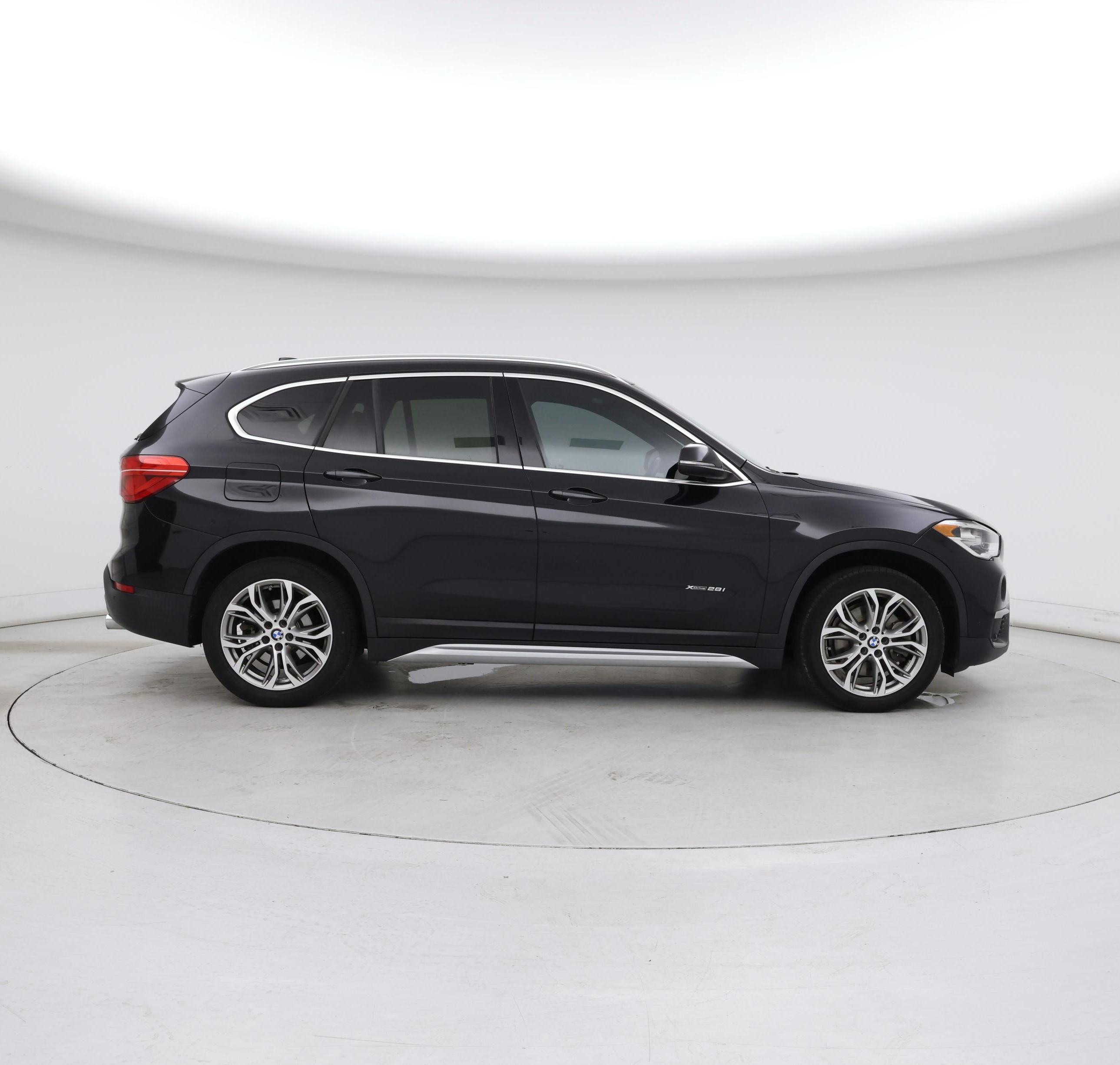 Thumbnail: 2017 BMW X1 - 7
