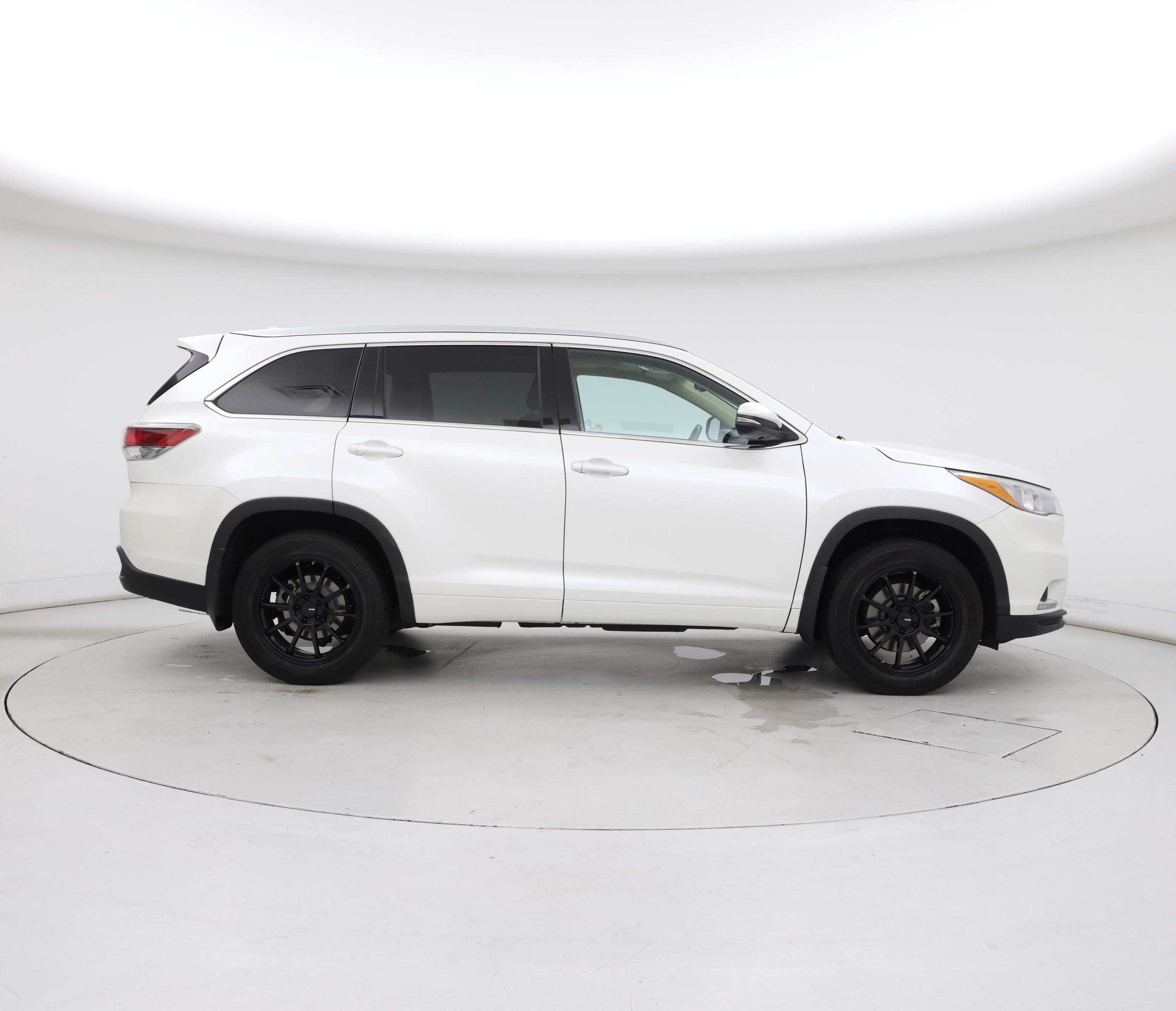 Thumbnail: 2015 Toyota Highlander - 7