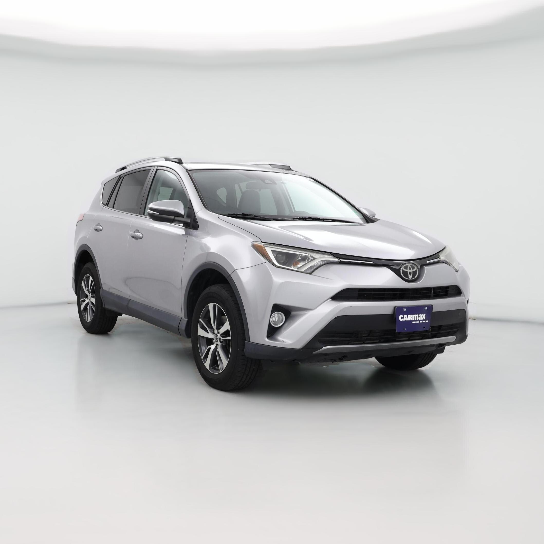 Thumbnail: 2017 Toyota RAV4 - 1