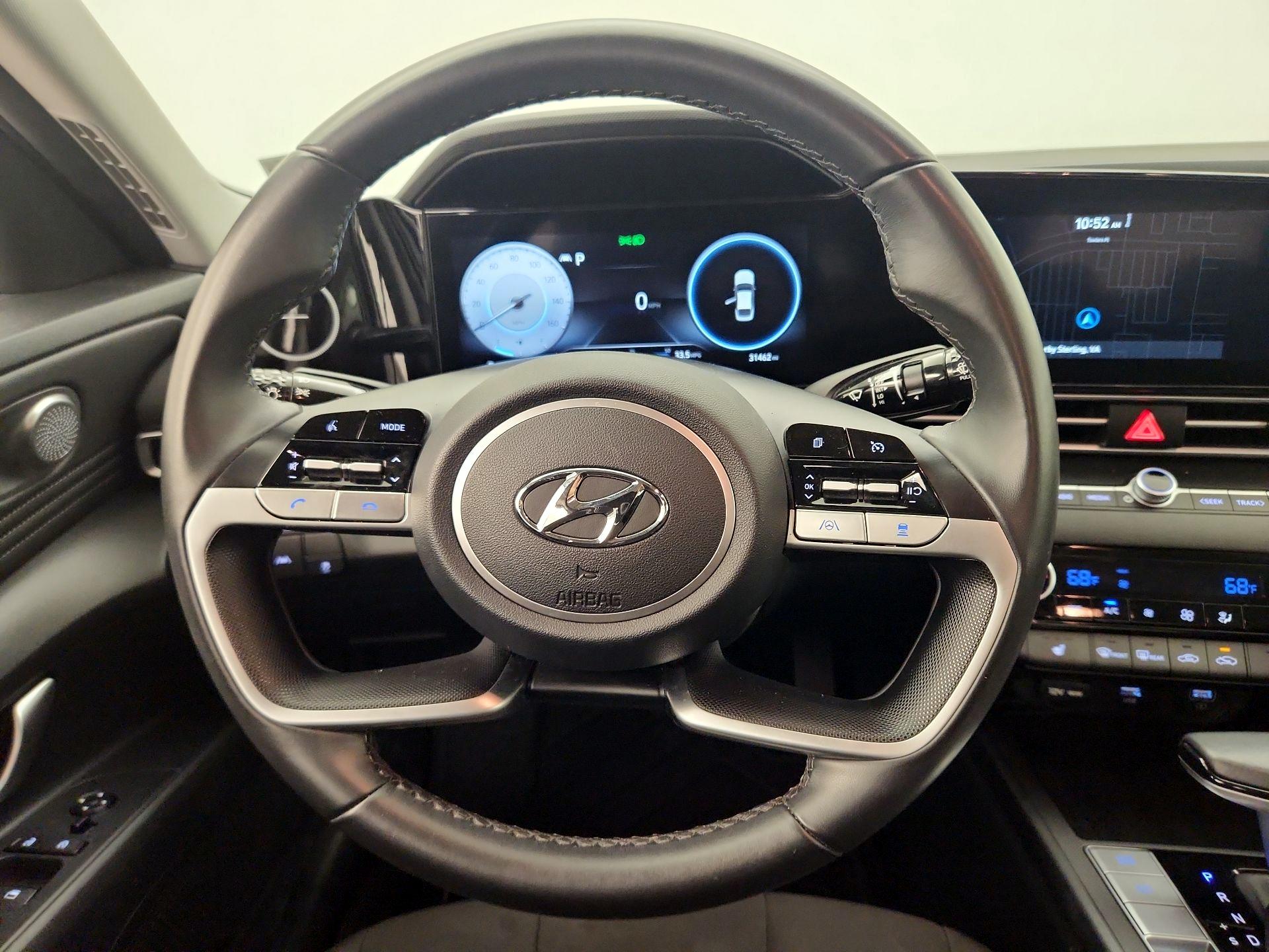 Thumbnail: 2023 Hyundai Elantra - 10