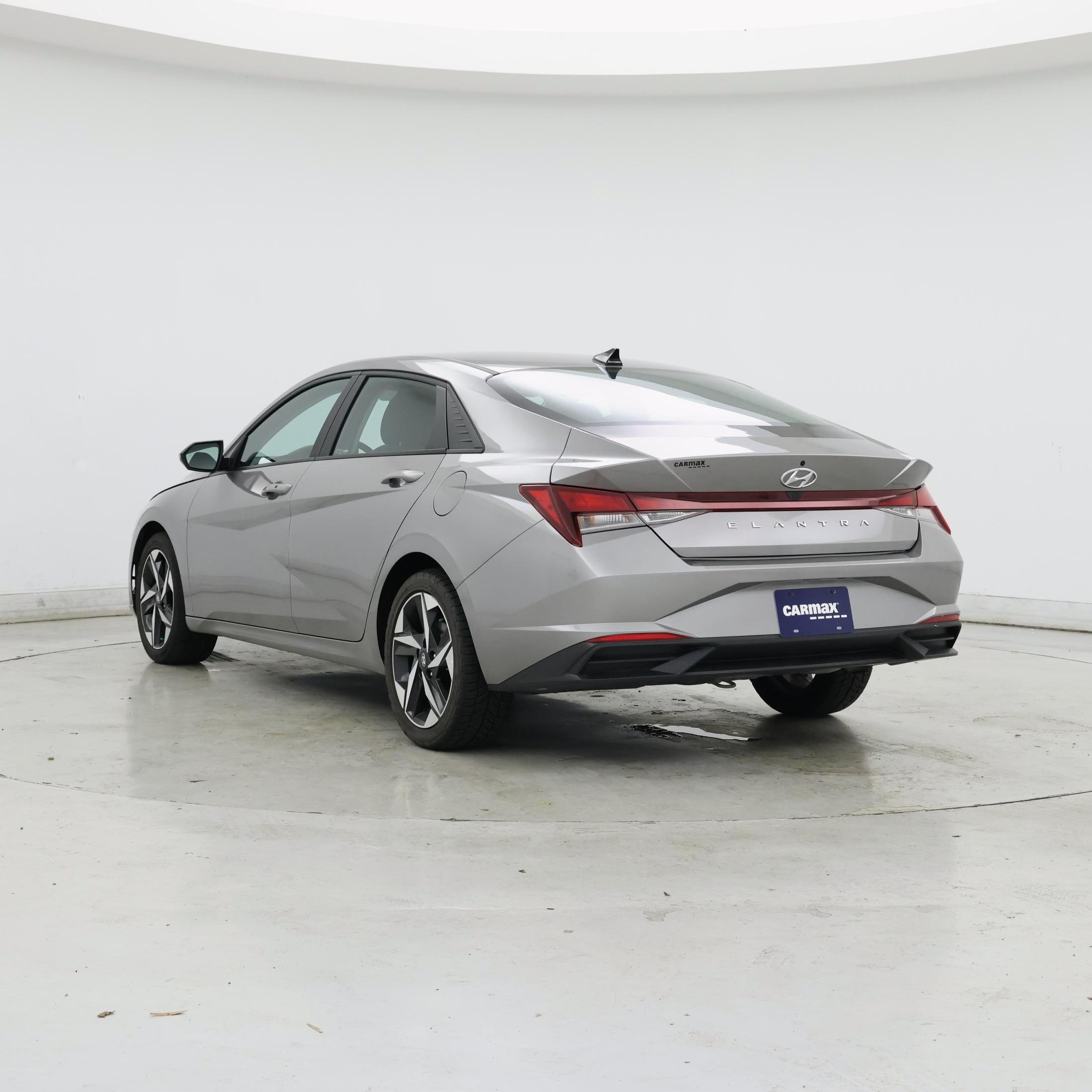 Thumbnail: 2023 Hyundai Elantra - 2