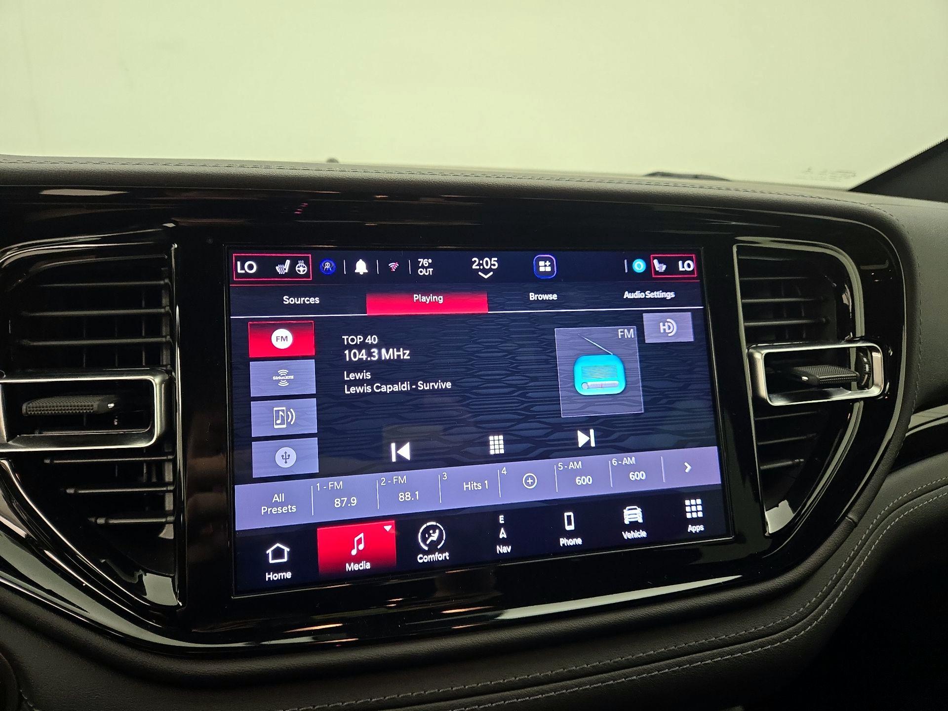 Thumbnail: 2021 Dodge Durango - 16