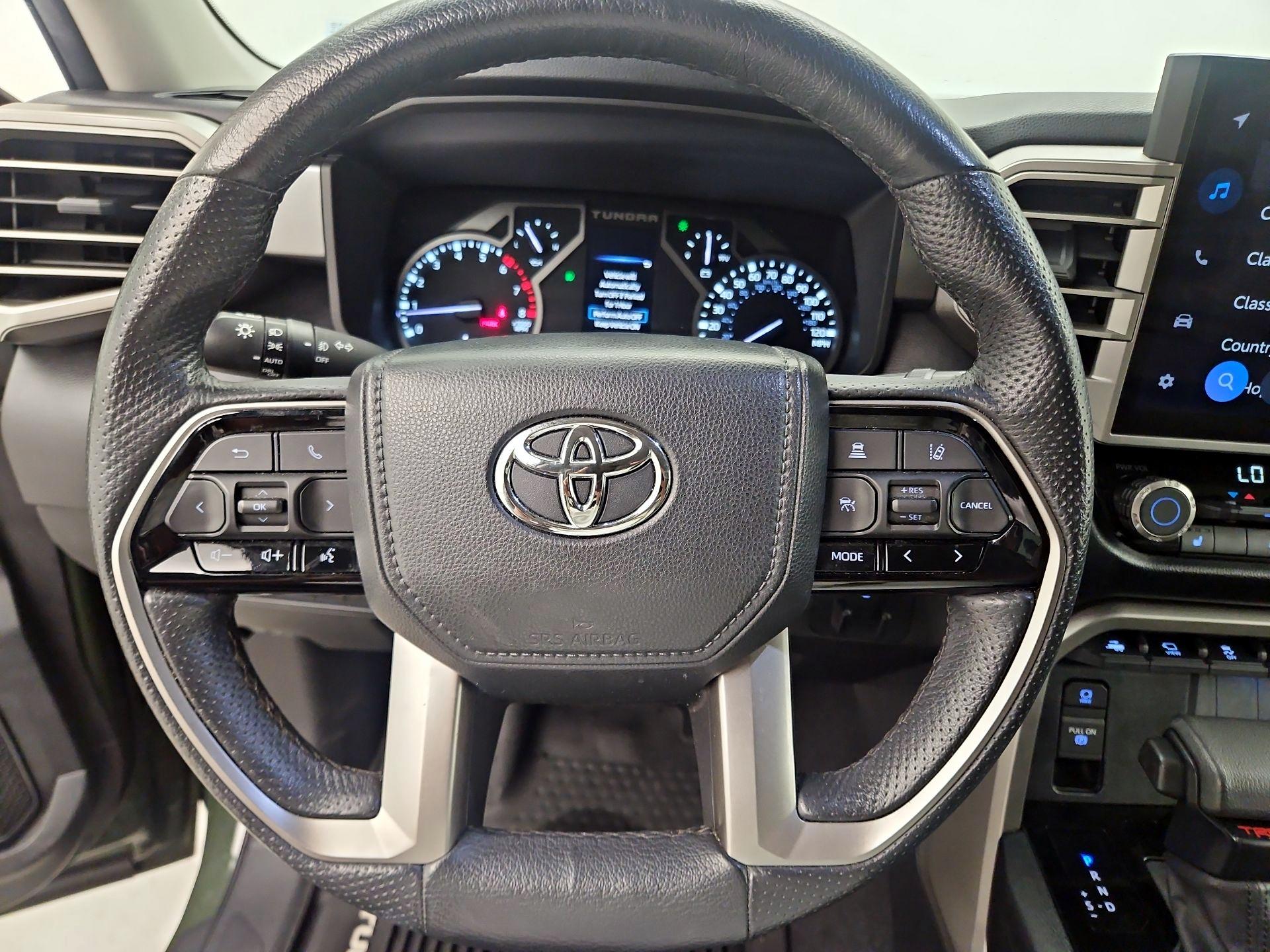 Thumbnail: 2022 Toyota Tundra - 10