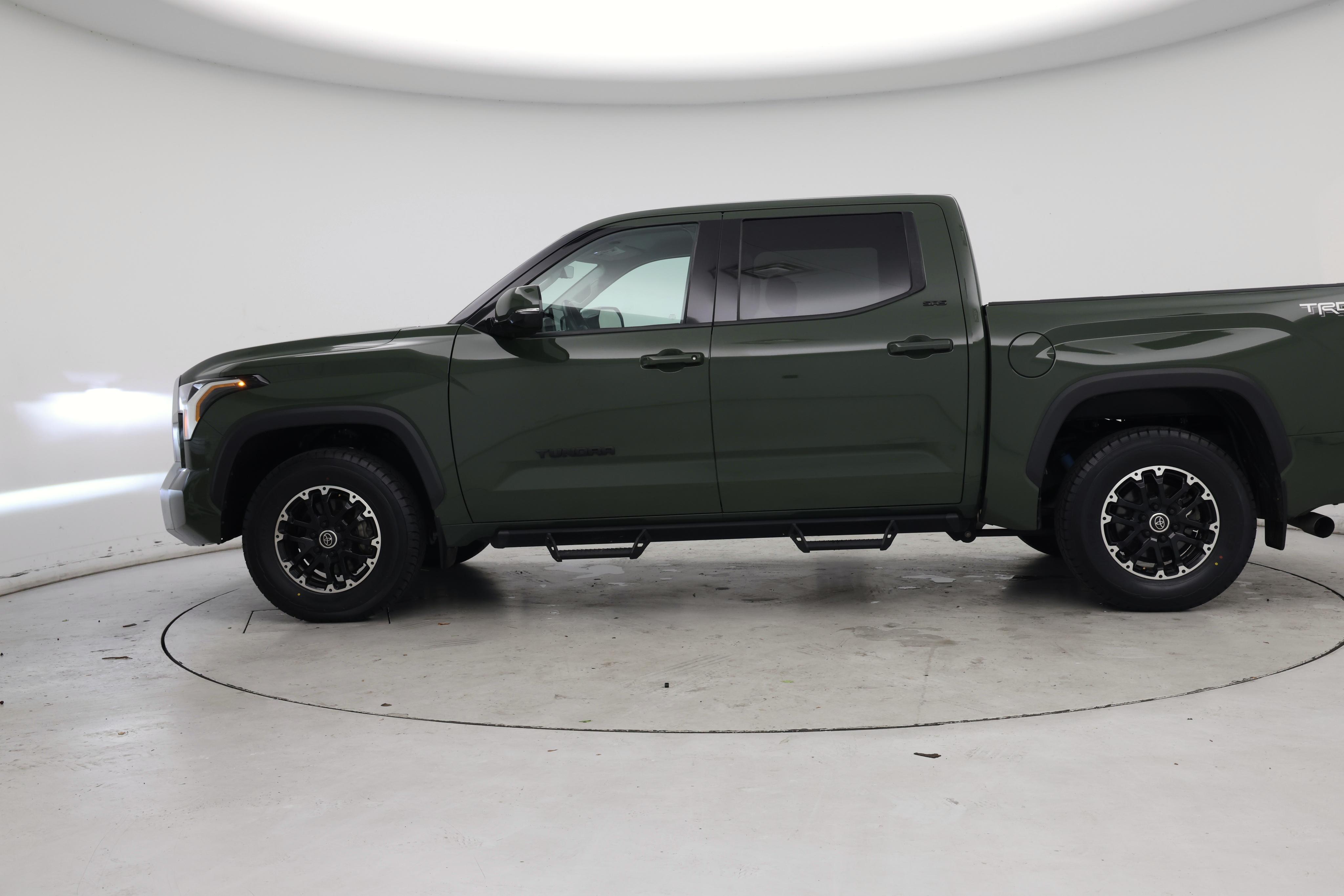Thumbnail: 2022 Toyota Tundra - 3