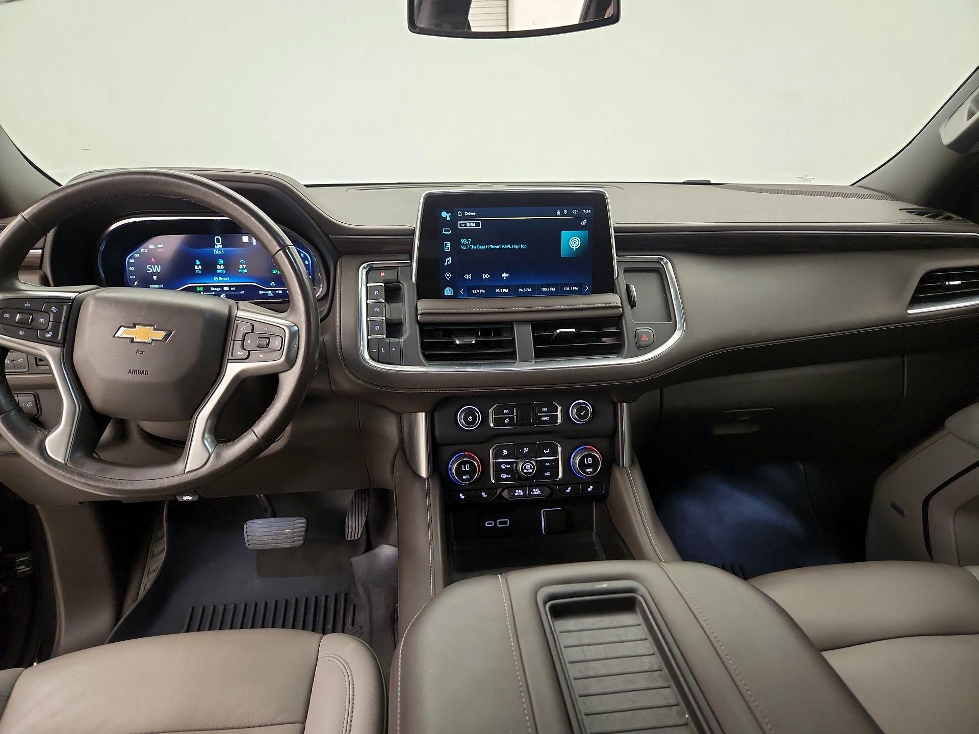 Thumbnail: 2022 Chevrolet Suburban - 9