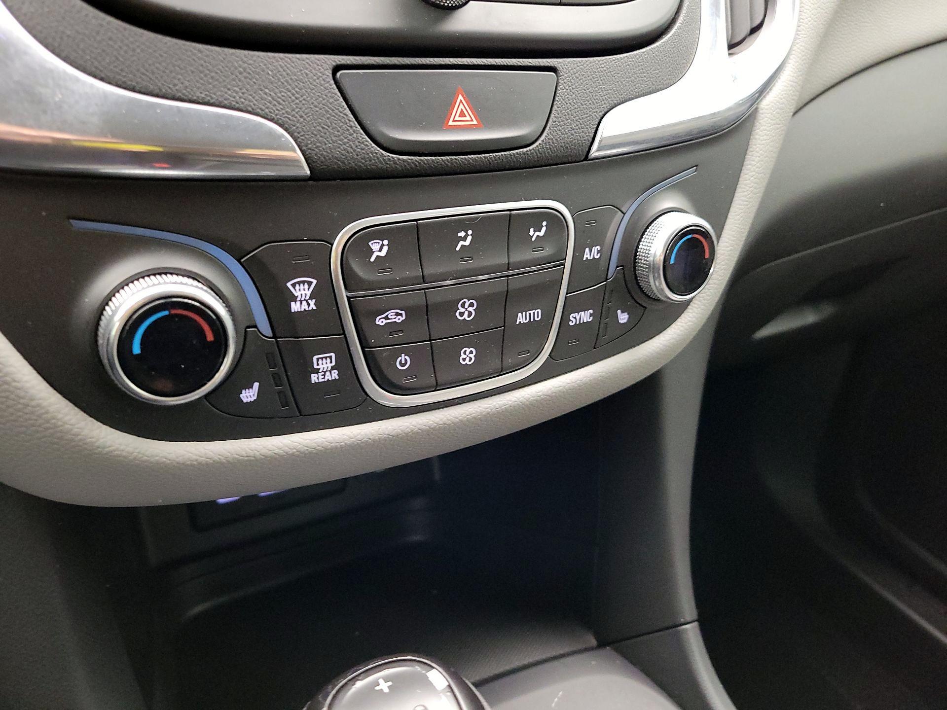 Thumbnail: 2020 Chevrolet Equinox - 17