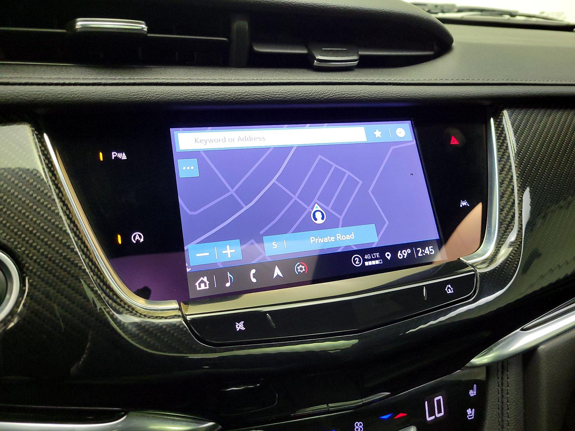 Thumbnail: 2022 Cadillac XT6 - 14