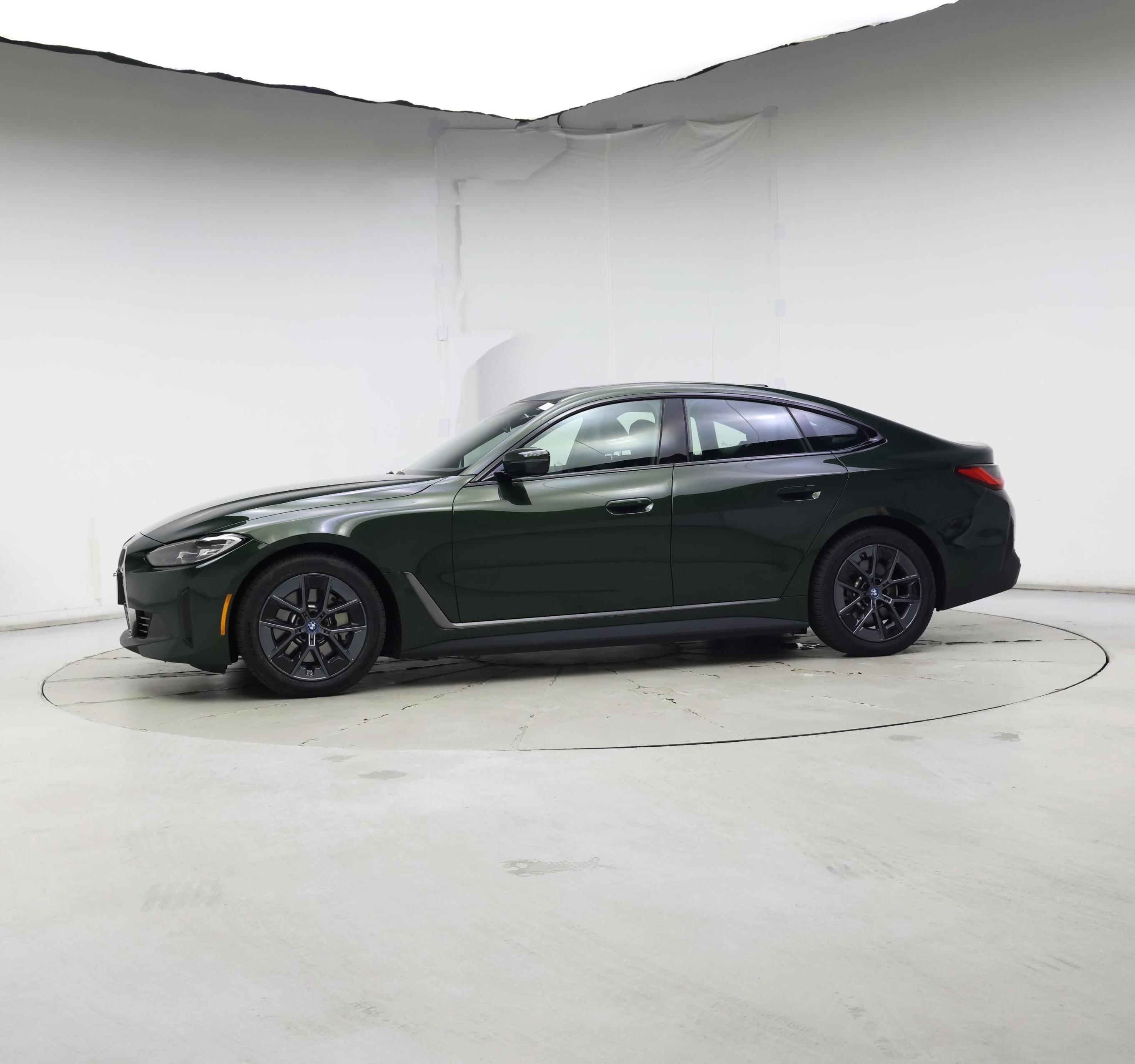 Thumbnail: 2023 BMW i4 - 3