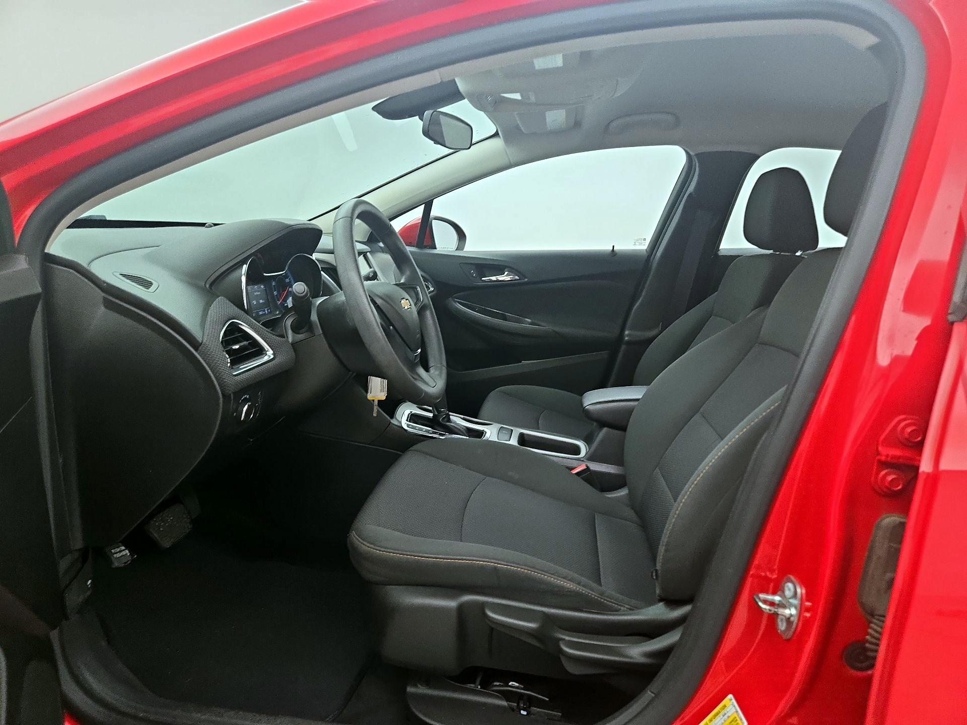 Thumbnail: 2016 Chevrolet Cruze - 11