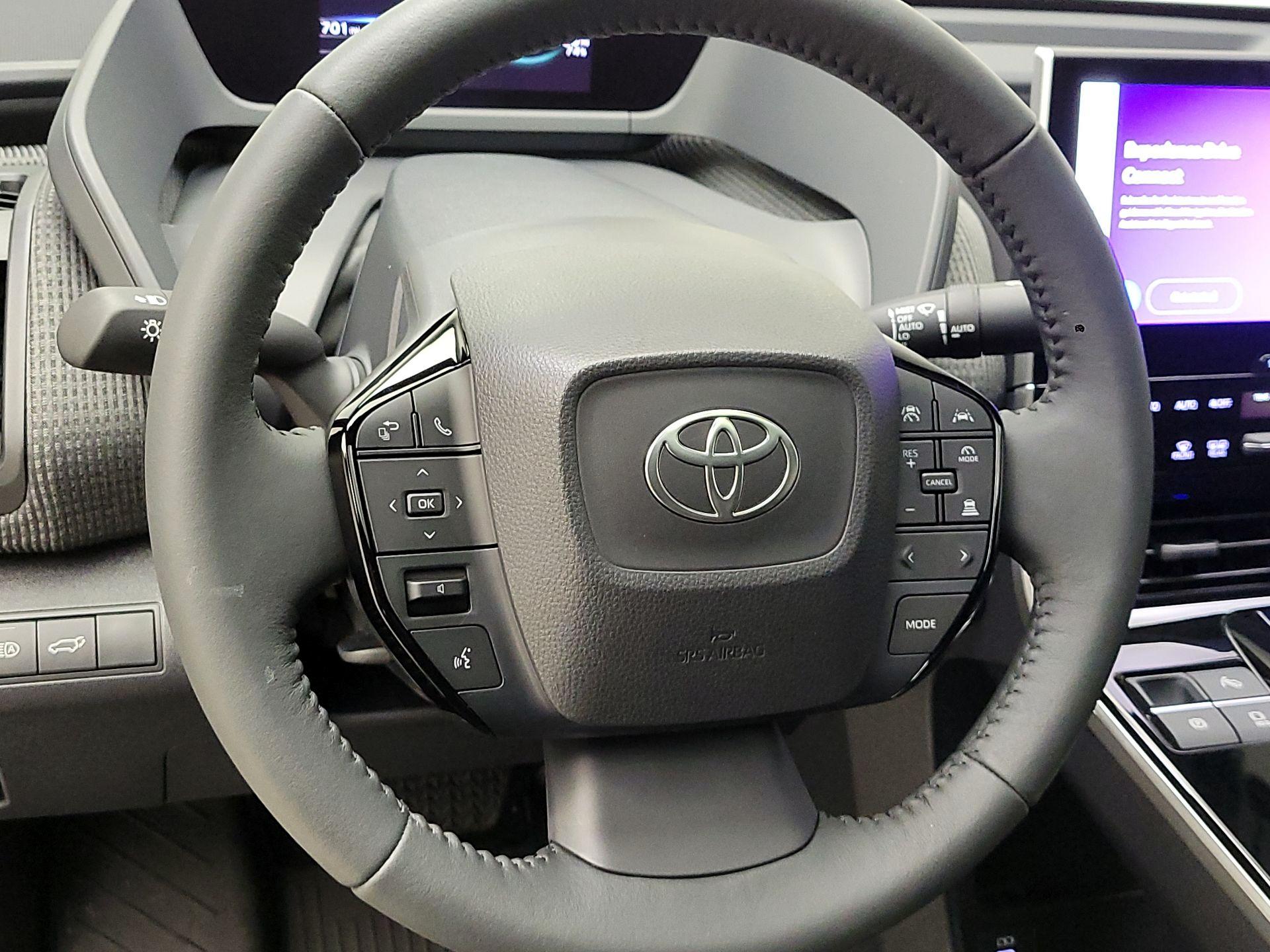 Thumbnail: 2025 Toyota bZ4X - 10