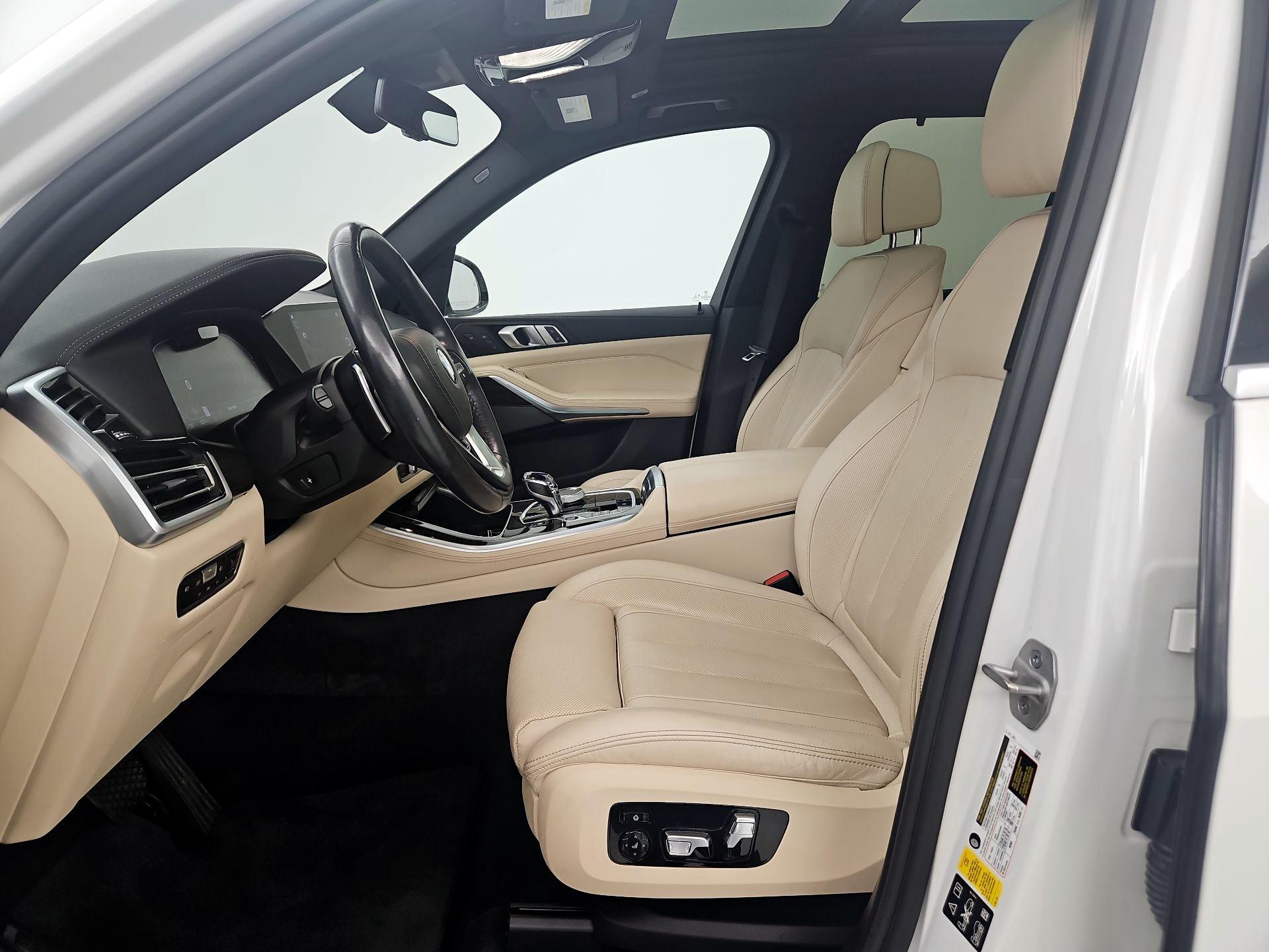 Thumbnail: 2021 BMW X5 - 11
