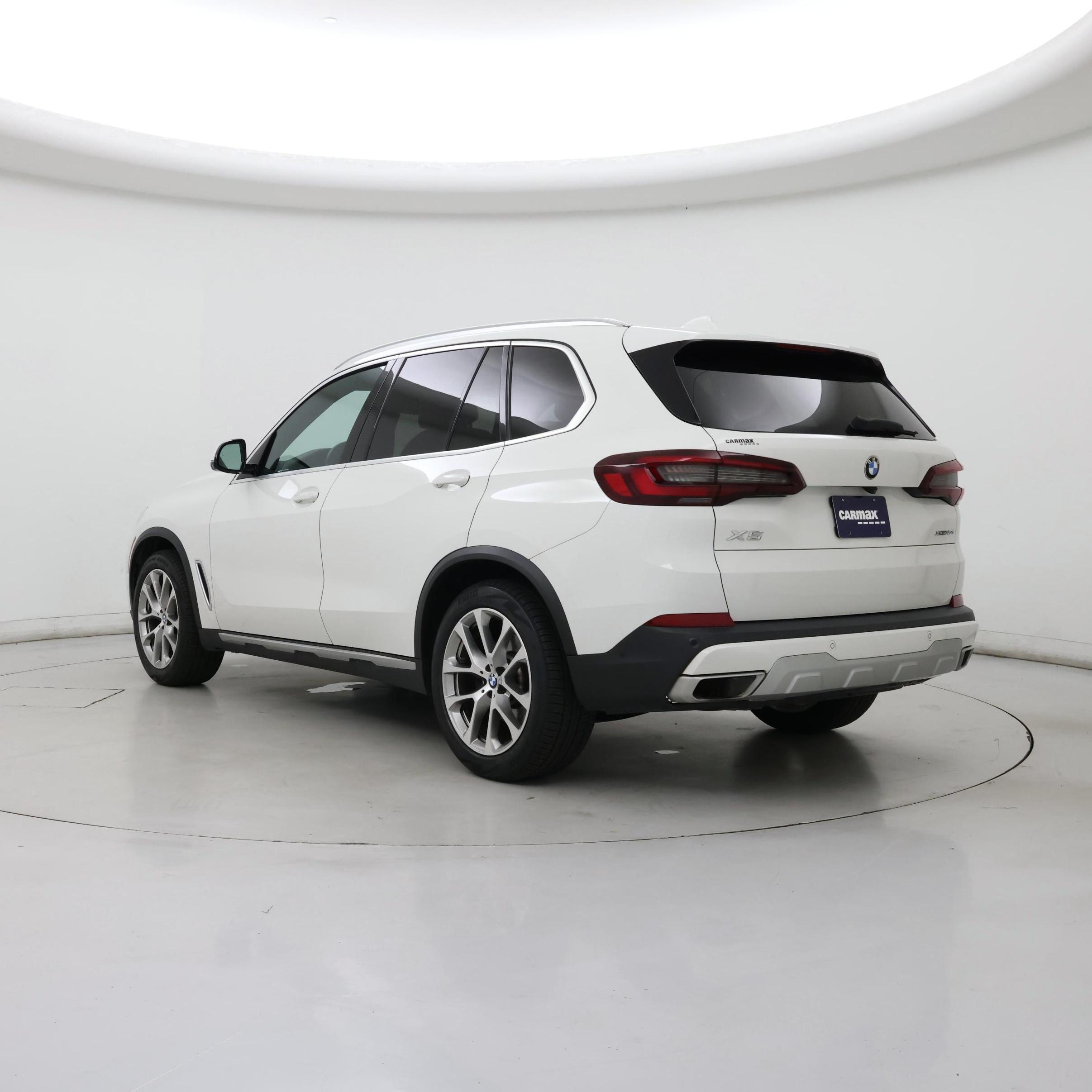 Thumbnail: 2021 BMW X5 - 2
