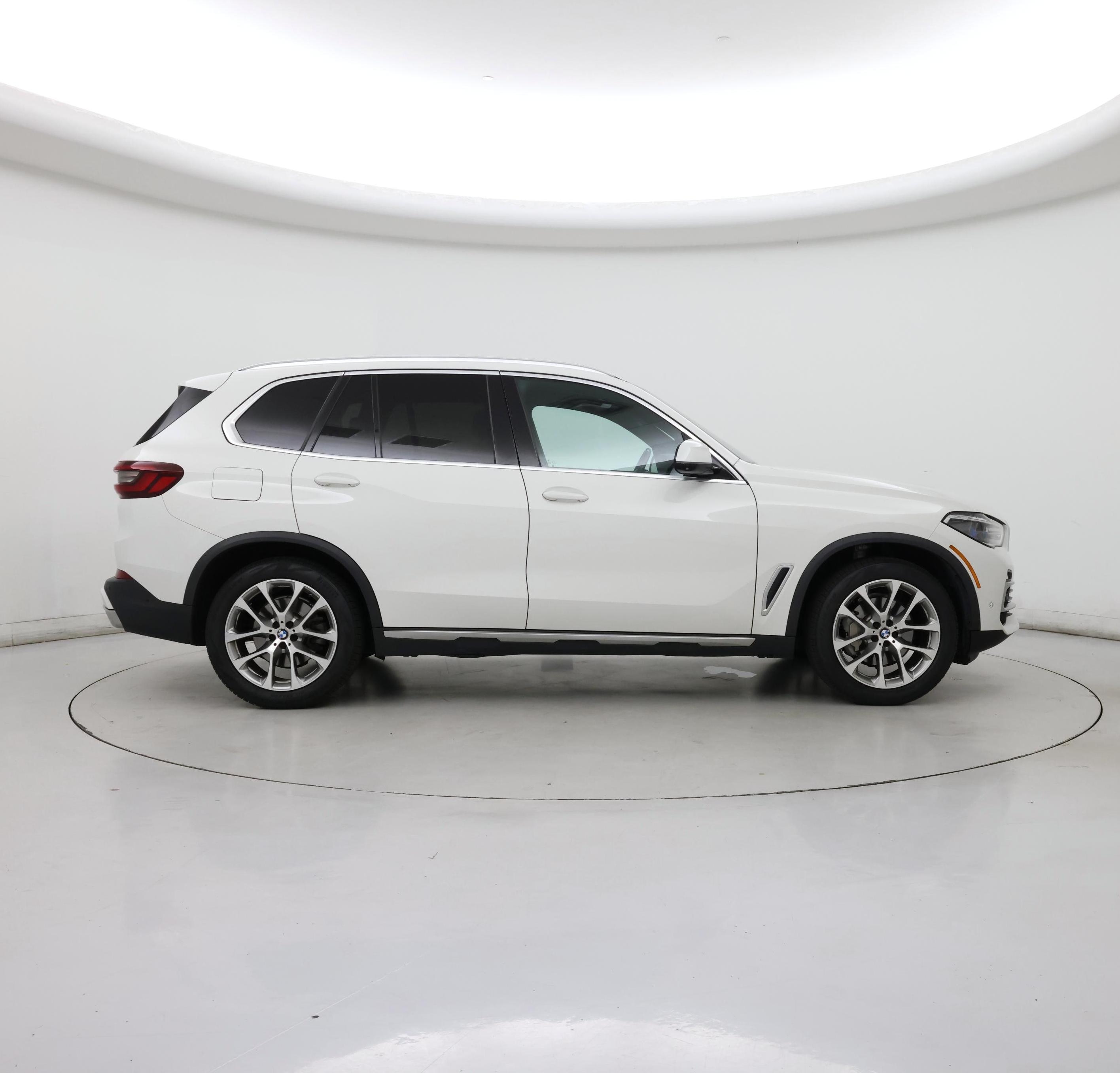 Thumbnail: 2021 BMW X5 - 7