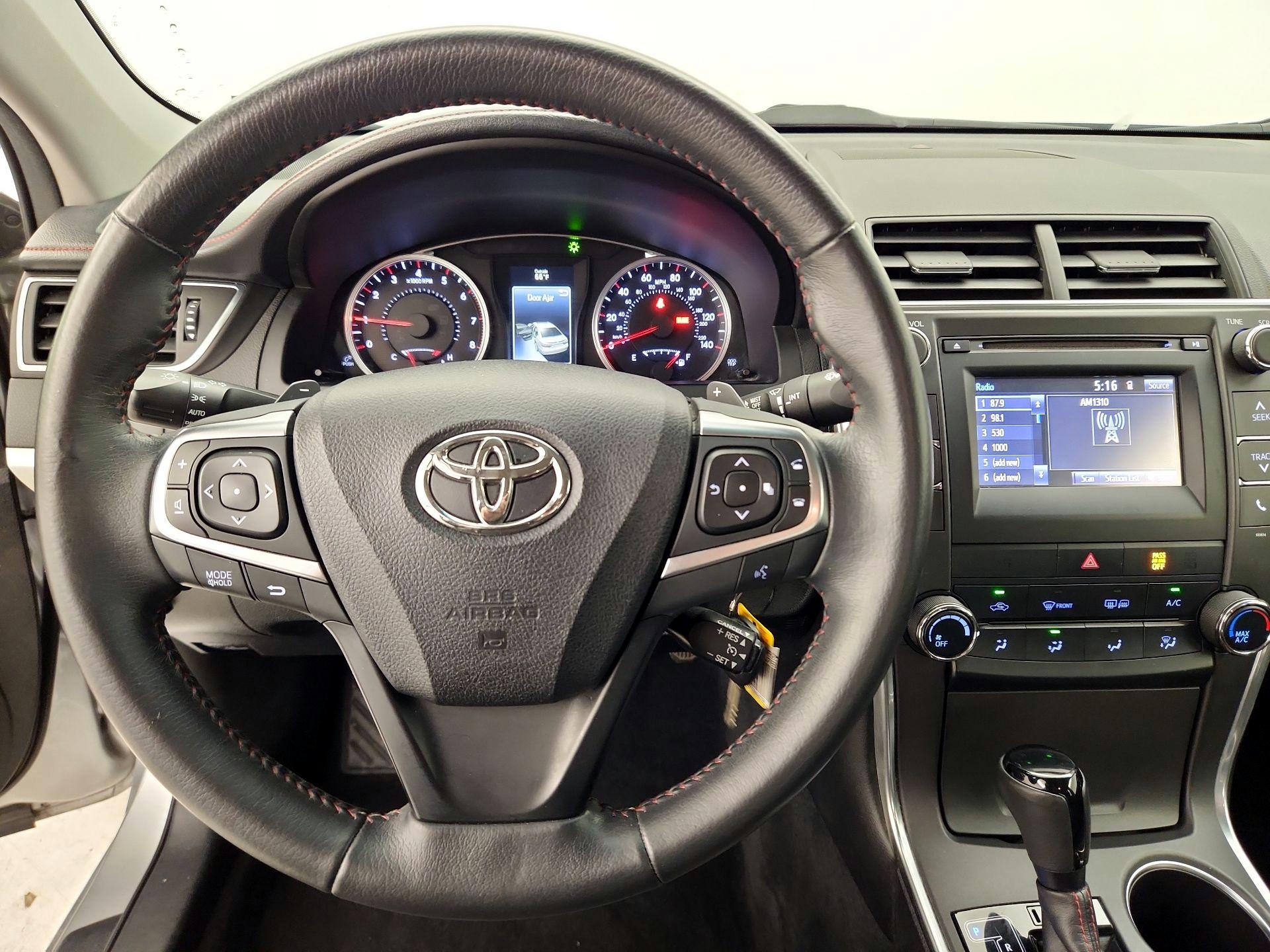 Thumbnail: 2017 Toyota Camry - 10
