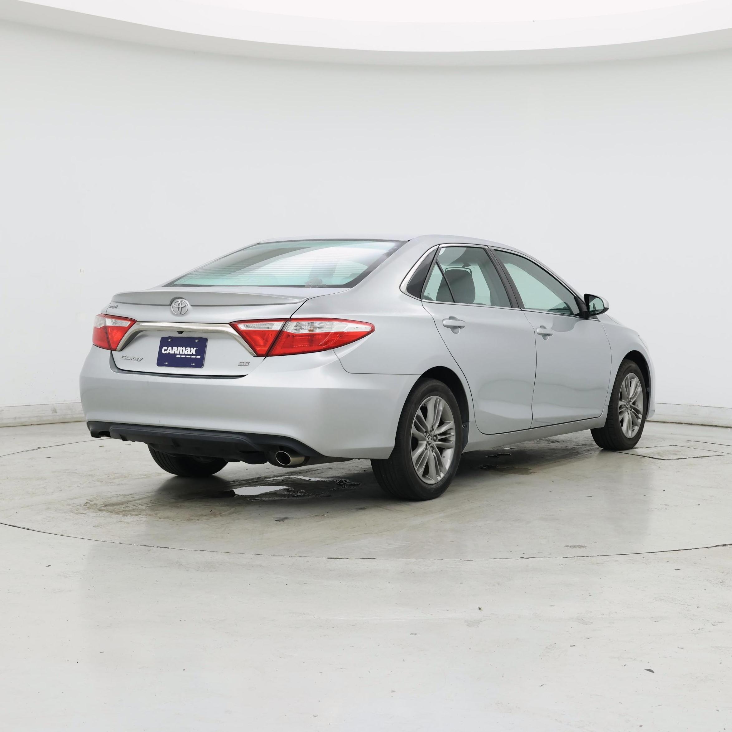 Thumbnail: 2017 Toyota Camry - 8