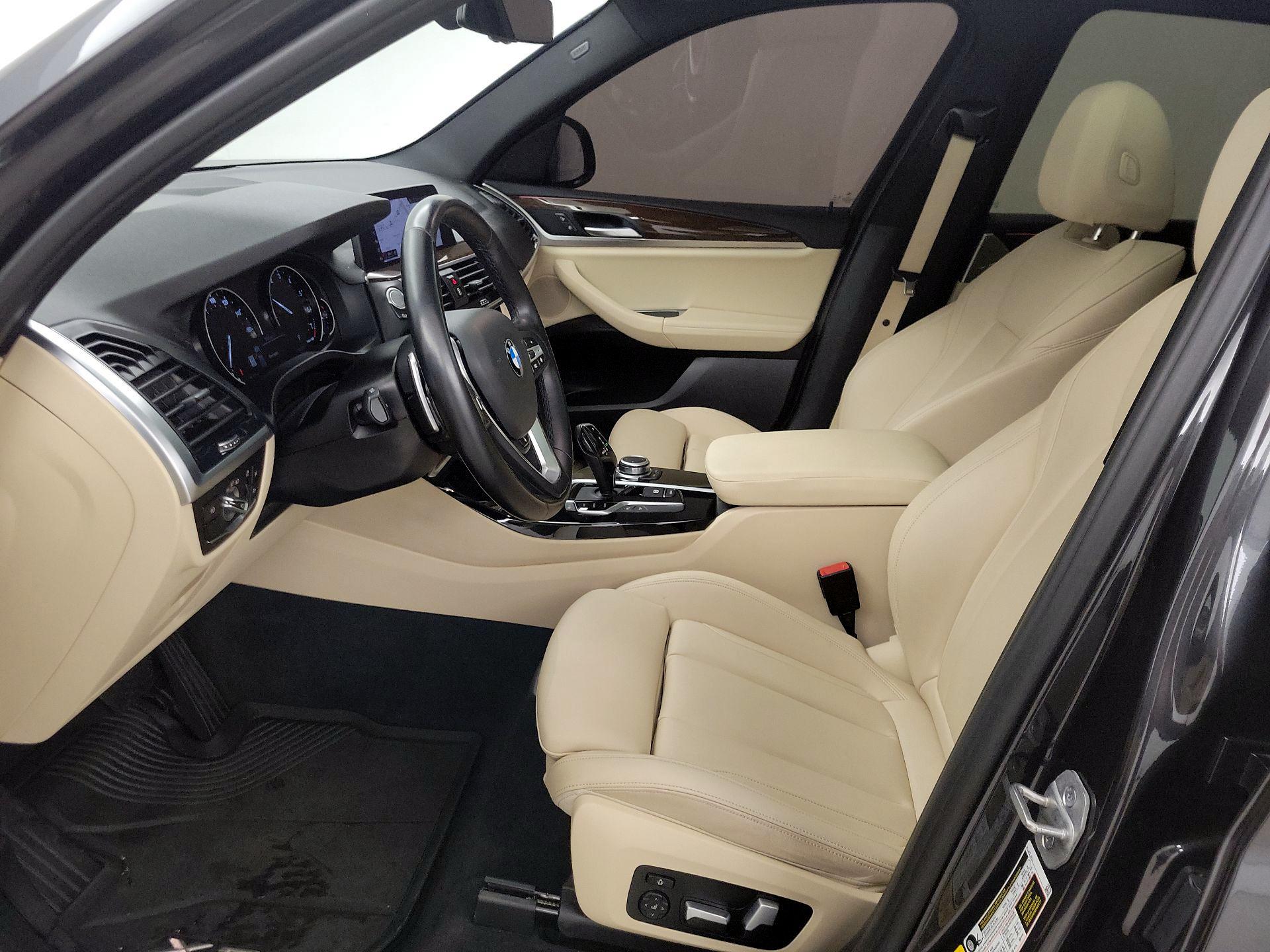 Thumbnail: 2021 BMW X3 - 11