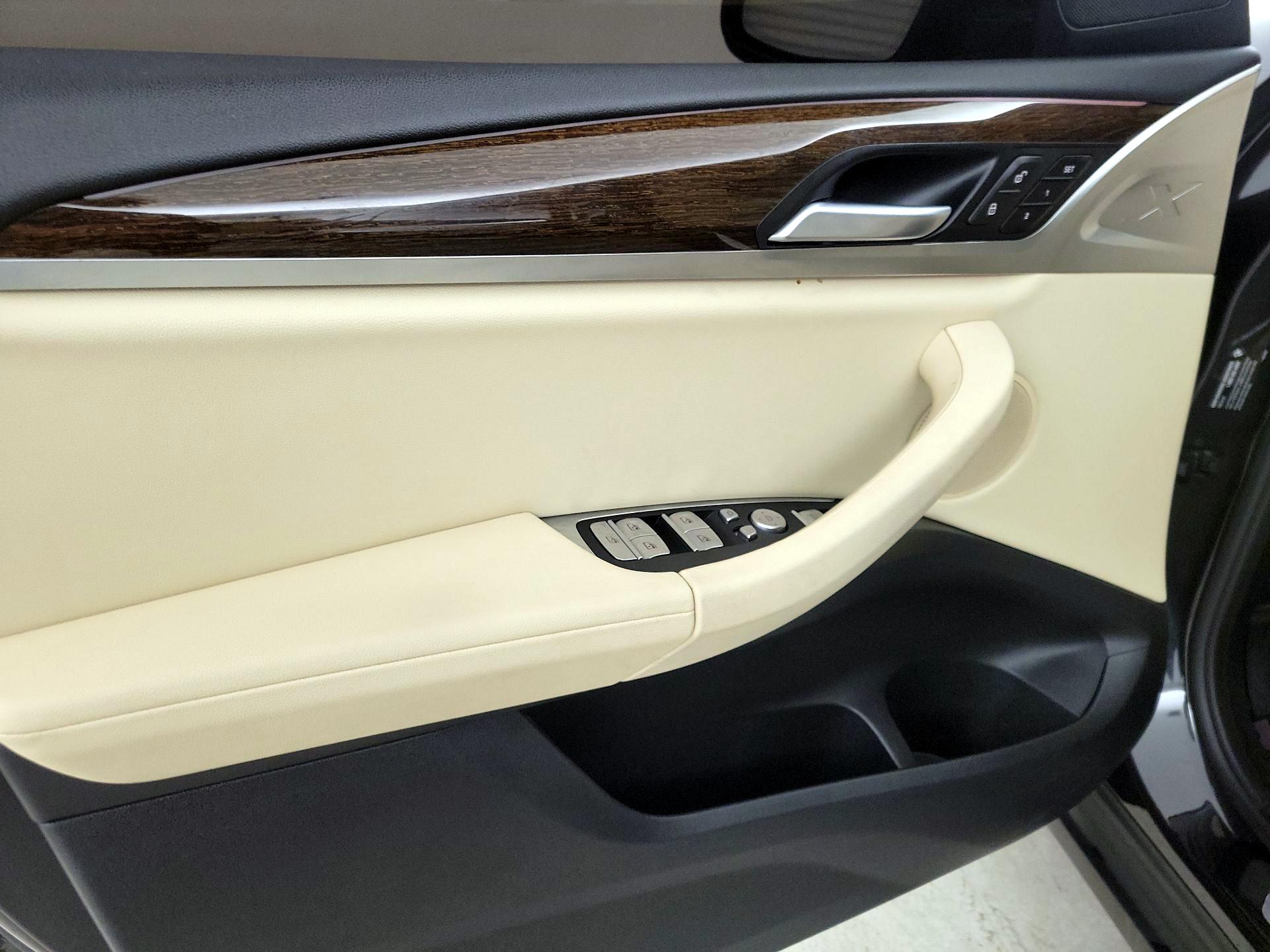 Thumbnail: 2021 BMW X3 - 12