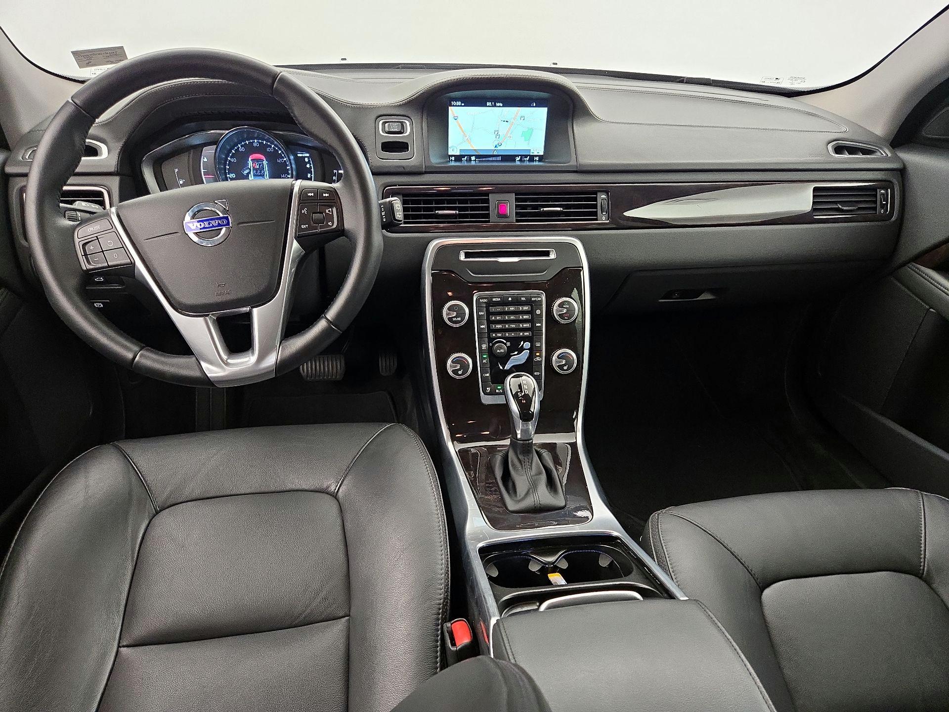 Thumbnail: 2016 Volvo XC70 - 9