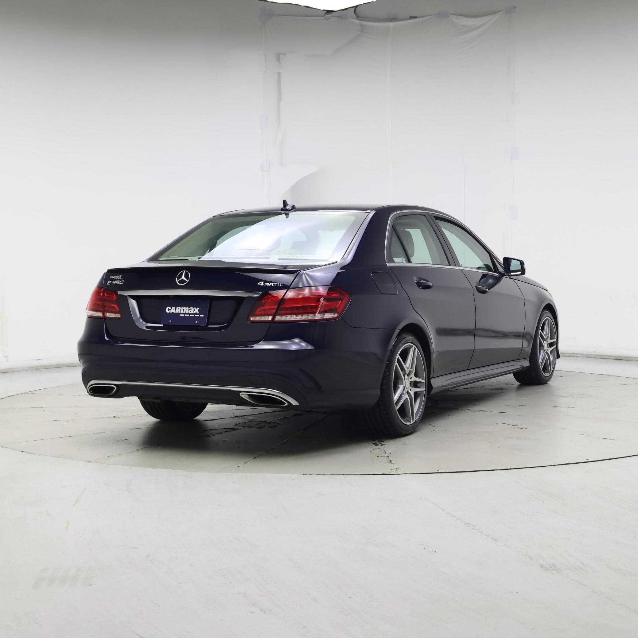 Thumbnail: 2016 Mercedes-Benz E-Class - 8
