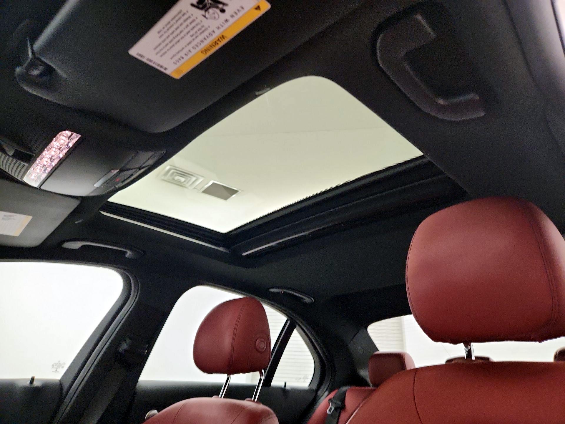 Thumbnail: 2019 Mercedes-Benz C-Class - 19
