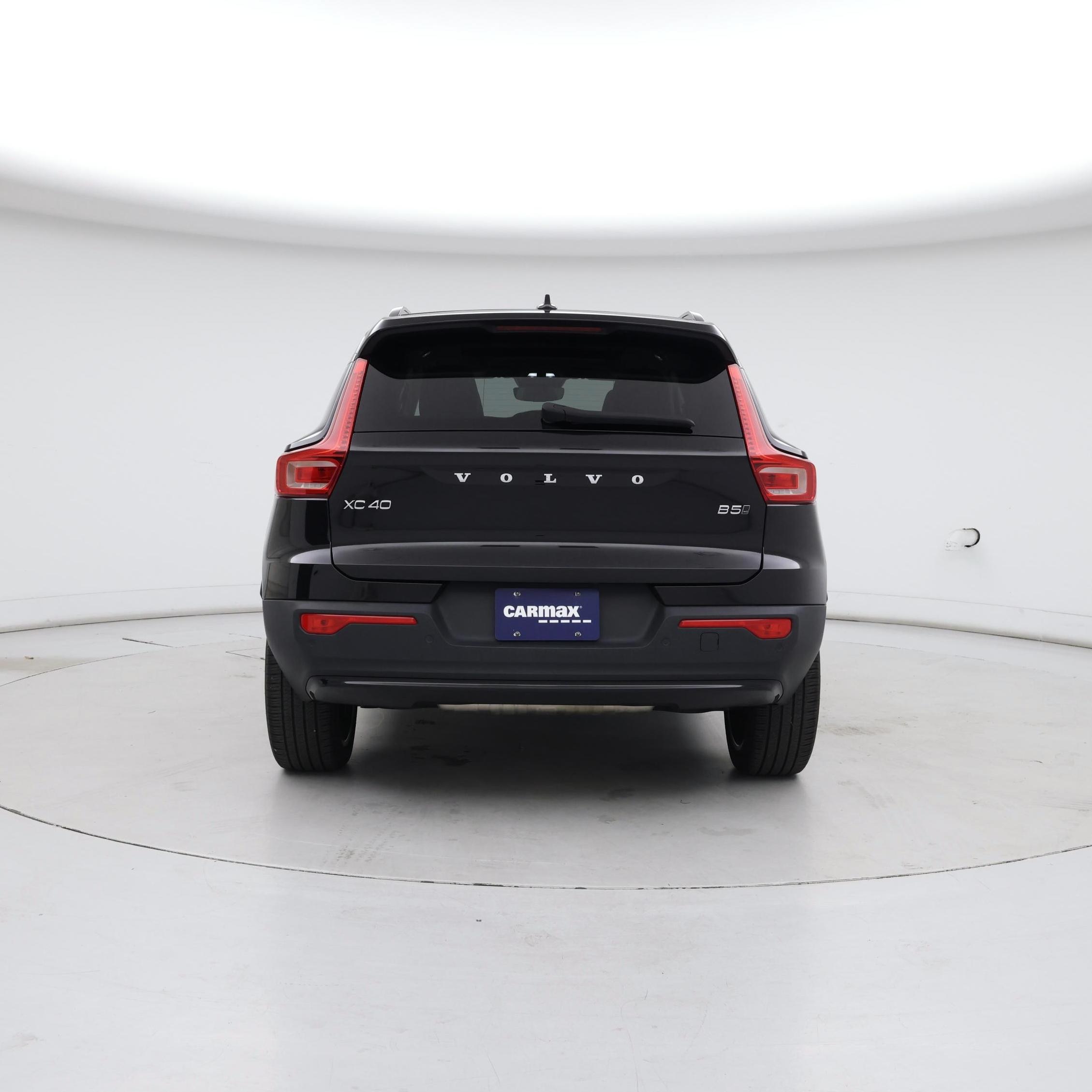 Thumbnail: 2023 Volvo XC40 - 6