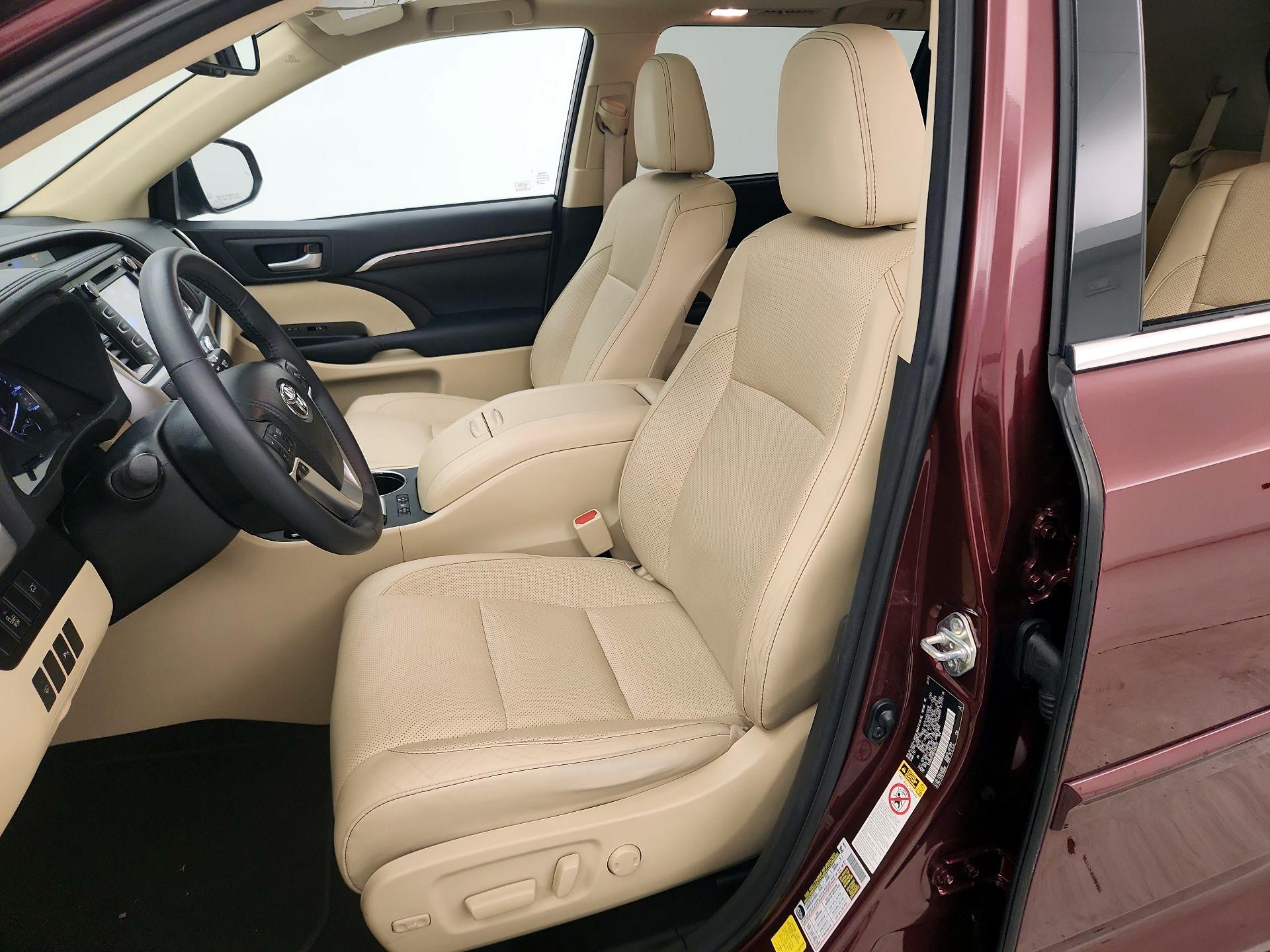 Thumbnail: 2014 Toyota Highlander - 11