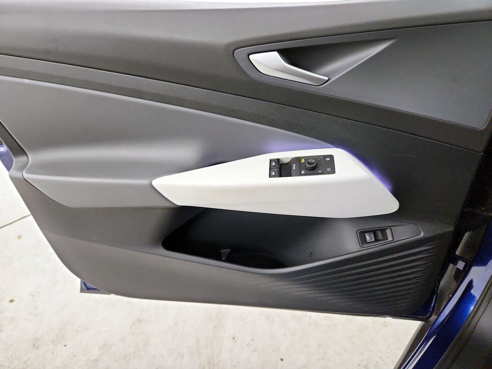 Thumbnail: 2021 Volkswagen ID.4 - 12