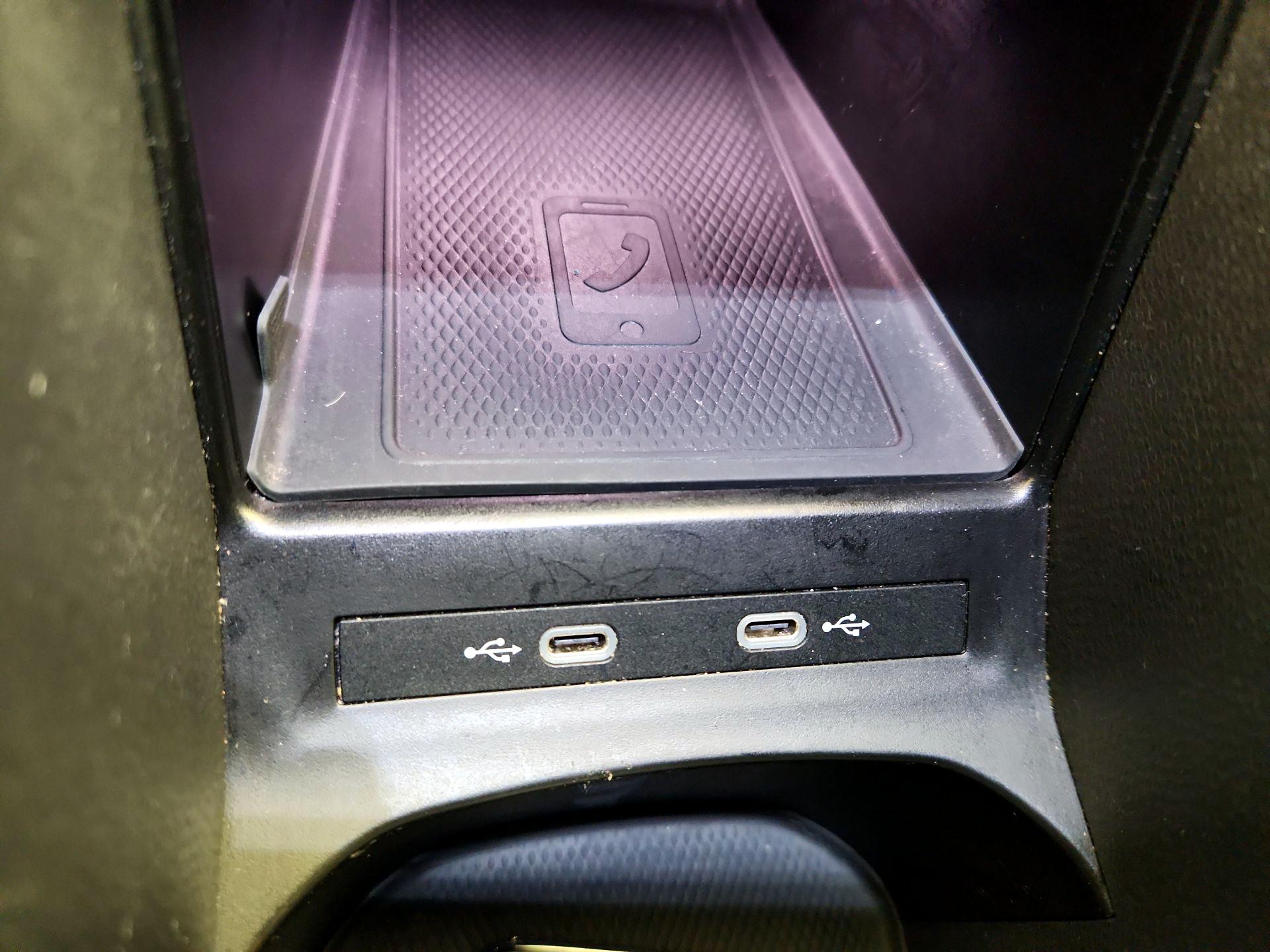 Thumbnail: 2021 Volkswagen ID.4 - 18