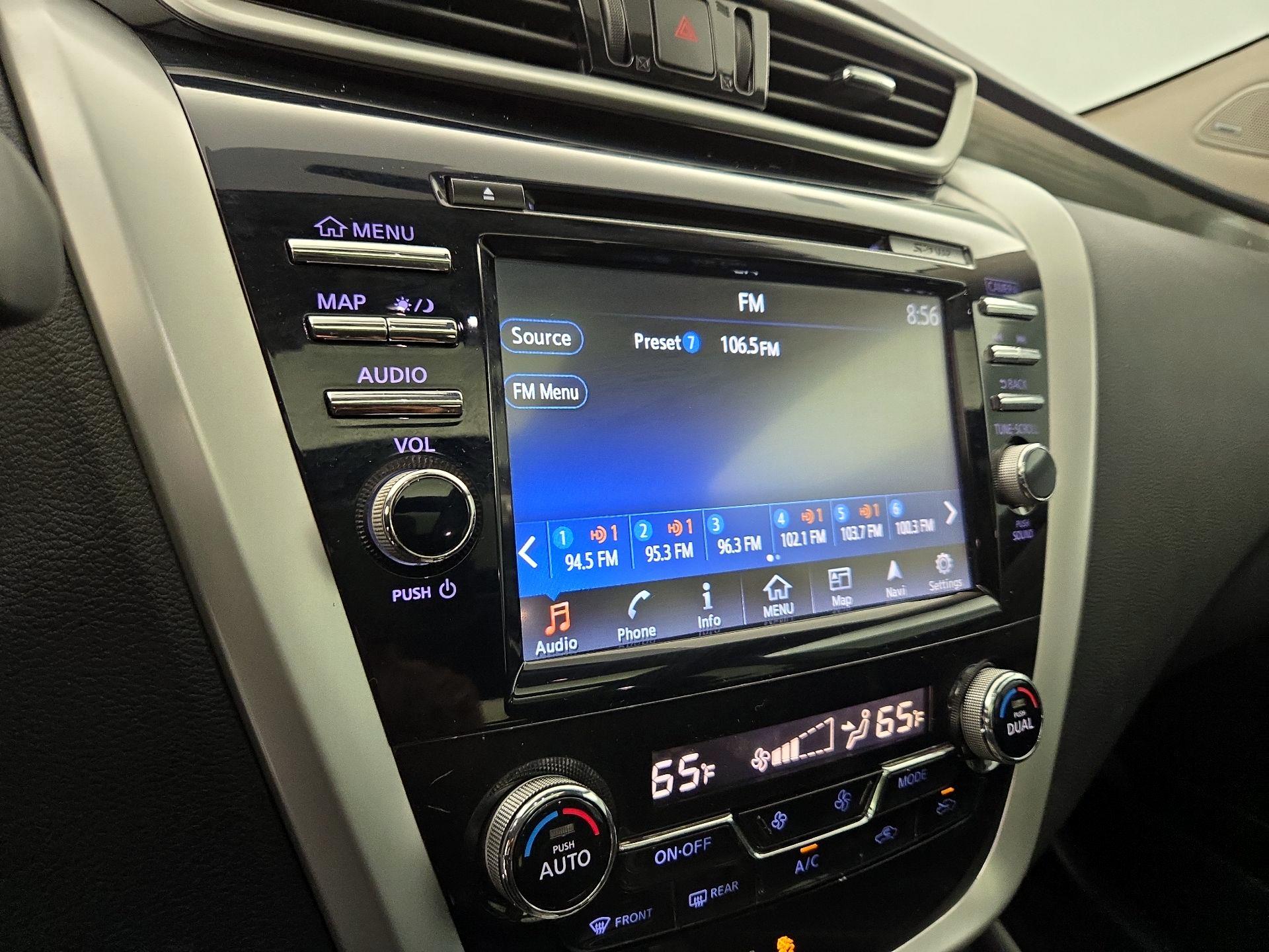 Thumbnail: 2015 Nissan Murano - 16