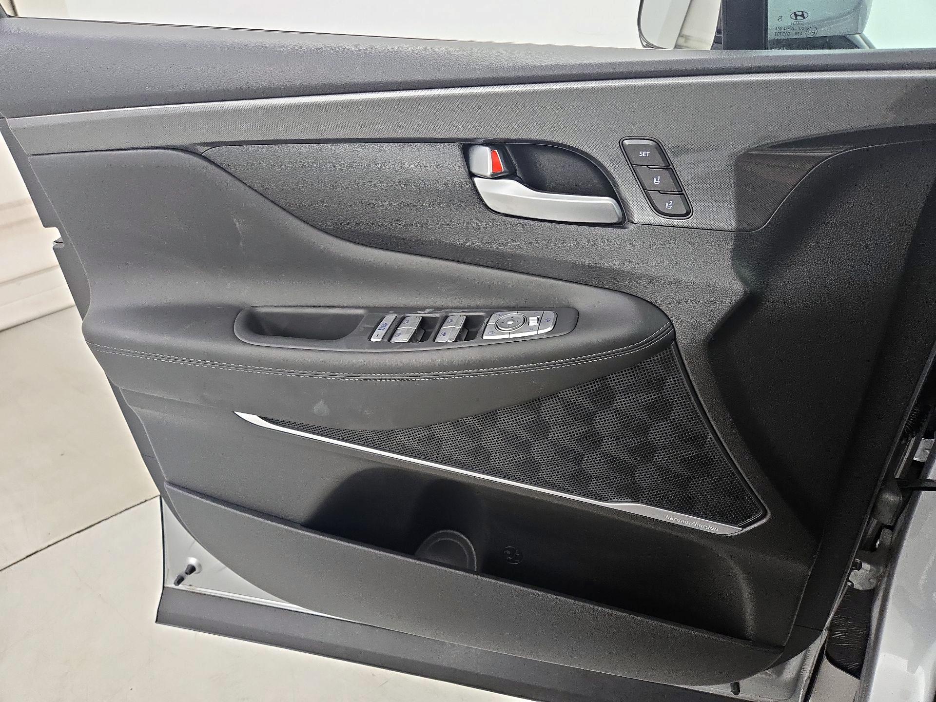 Thumbnail: 2022 Hyundai Santa Fe - 12