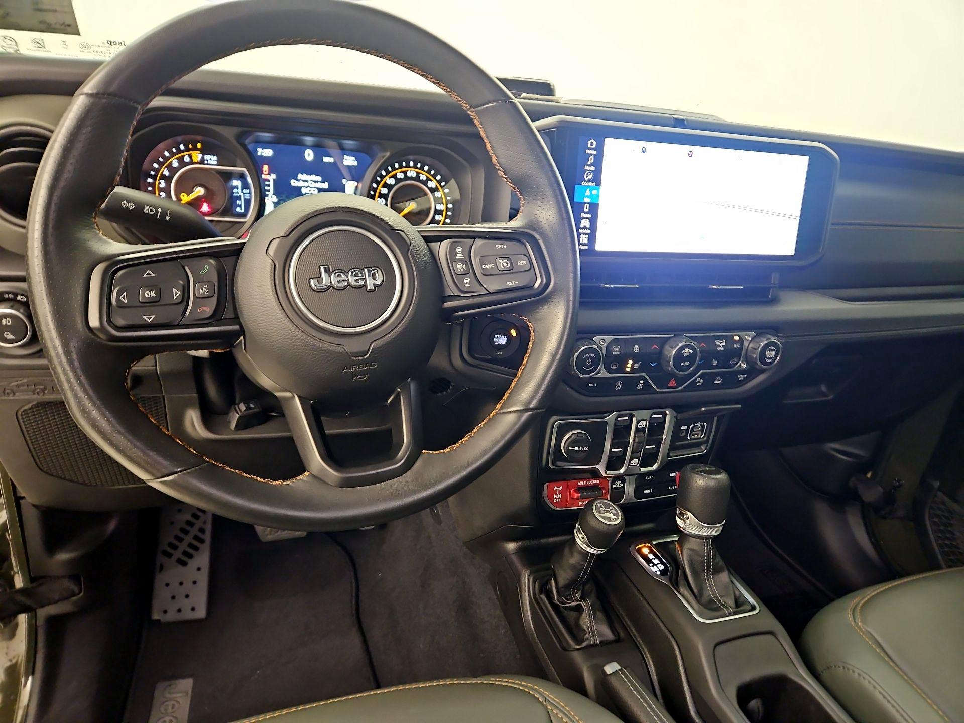 Thumbnail: 2024 Jeep Gladiator - 9