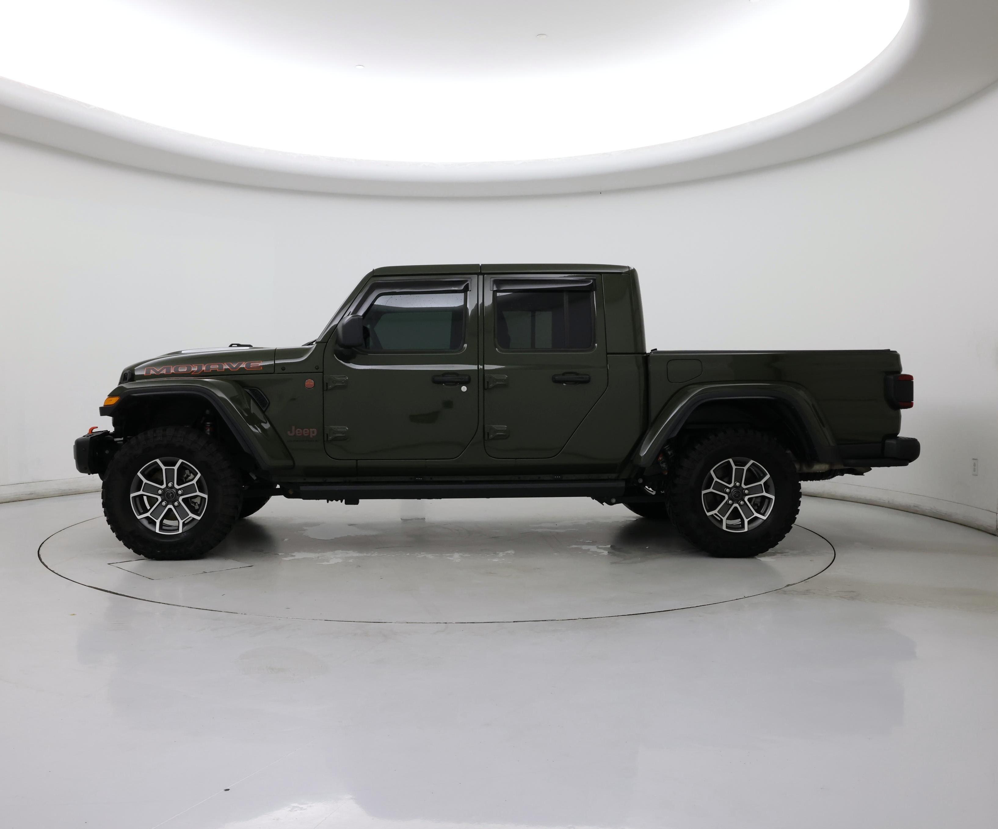 Thumbnail: 2024 Jeep Gladiator - 3
