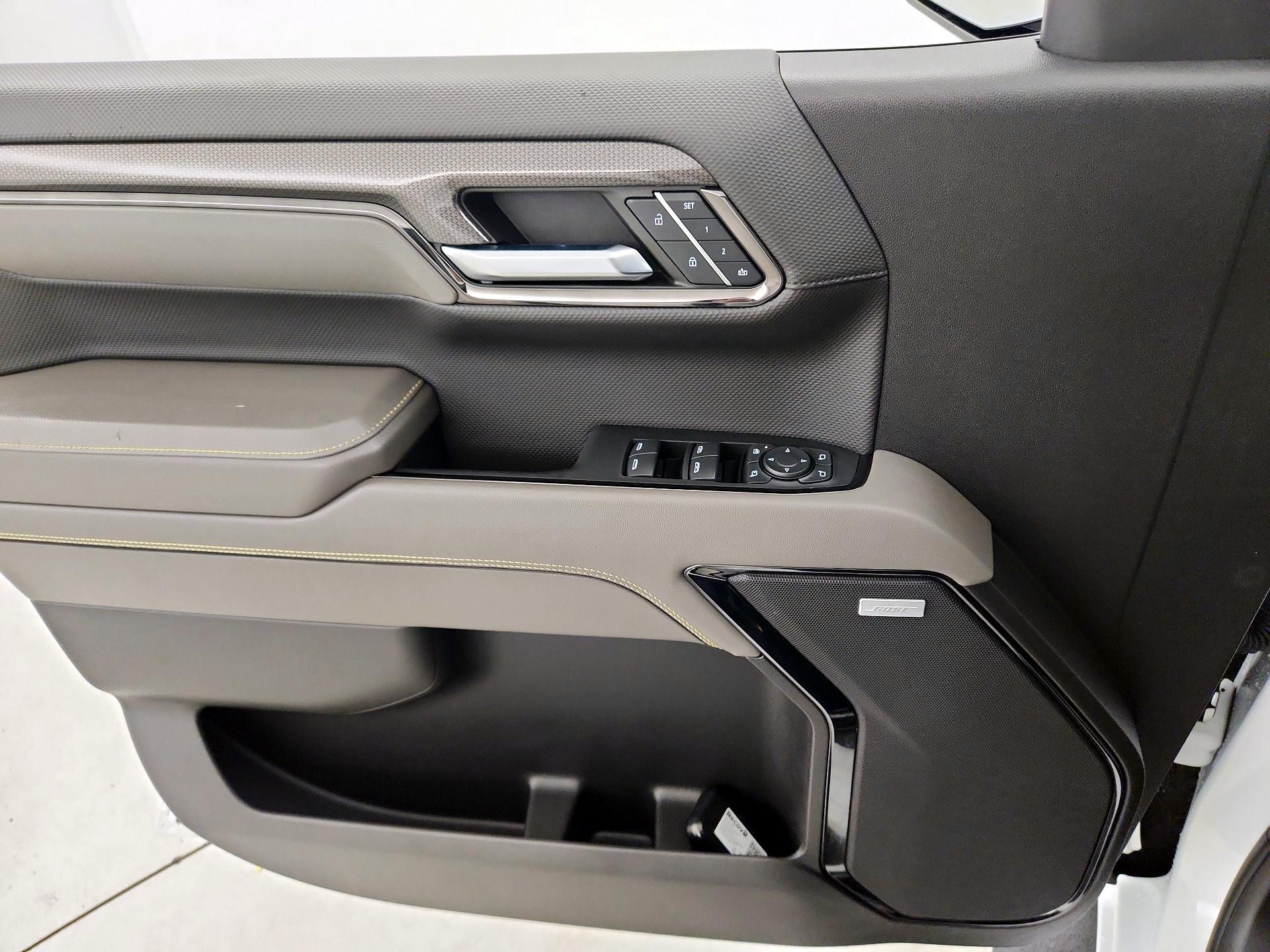 Thumbnail: 2023 Chevrolet Silverado 1500 - 12