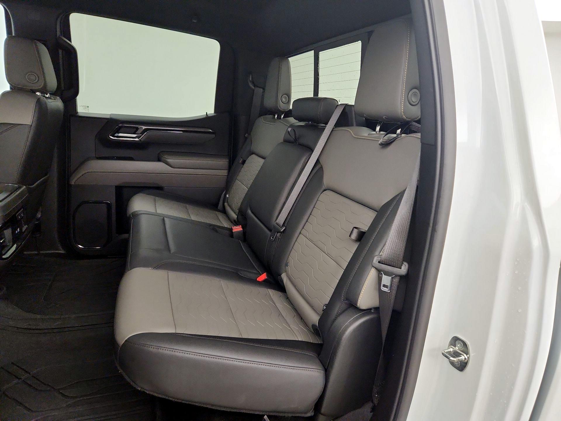 Thumbnail: 2023 Chevrolet Silverado 1500 - 20