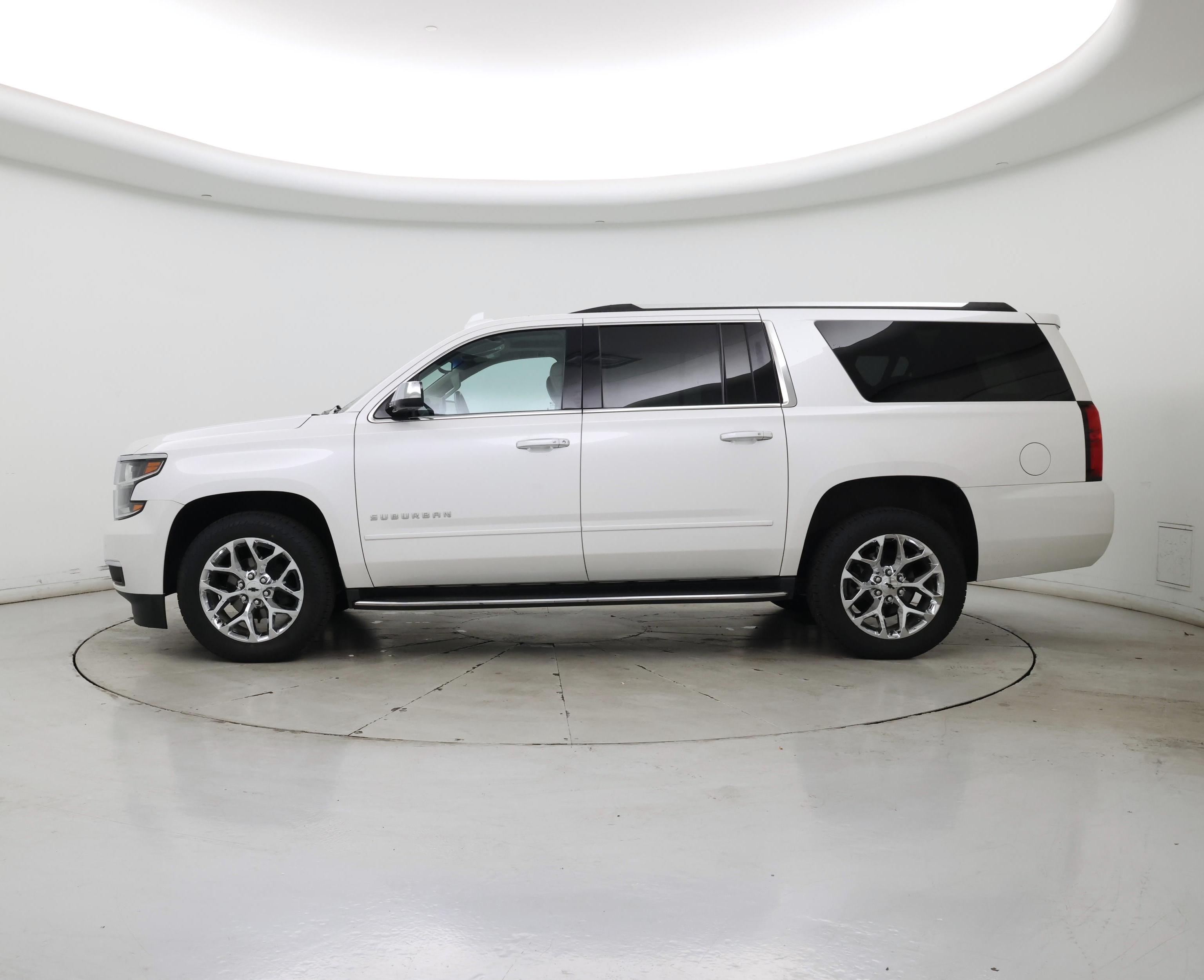 Thumbnail: 2020 Chevrolet Suburban - 3