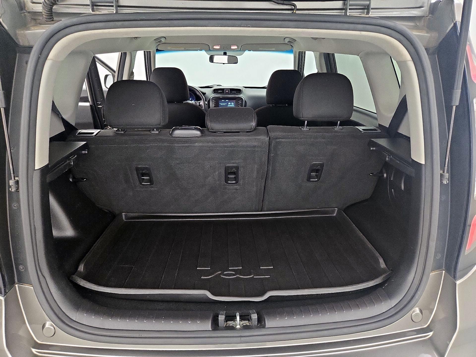 Thumbnail: 2018 Kia Soul - 20