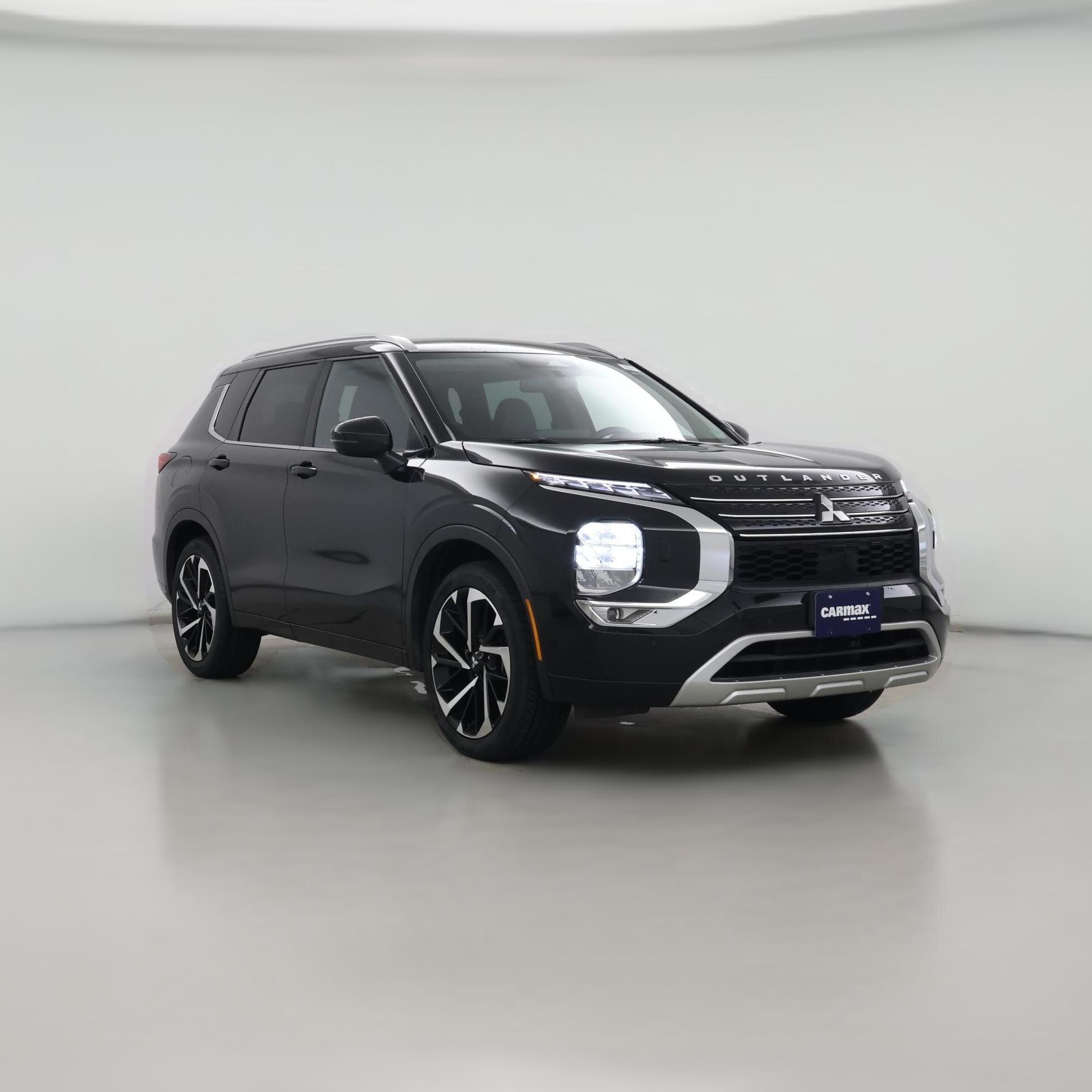 Thumbnail: 2022 Mitsubishi Outlander - 1