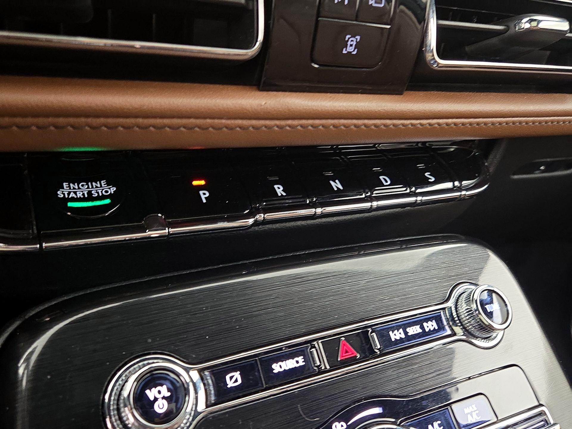 Thumbnail: 2022 Lincoln Nautilus - 18