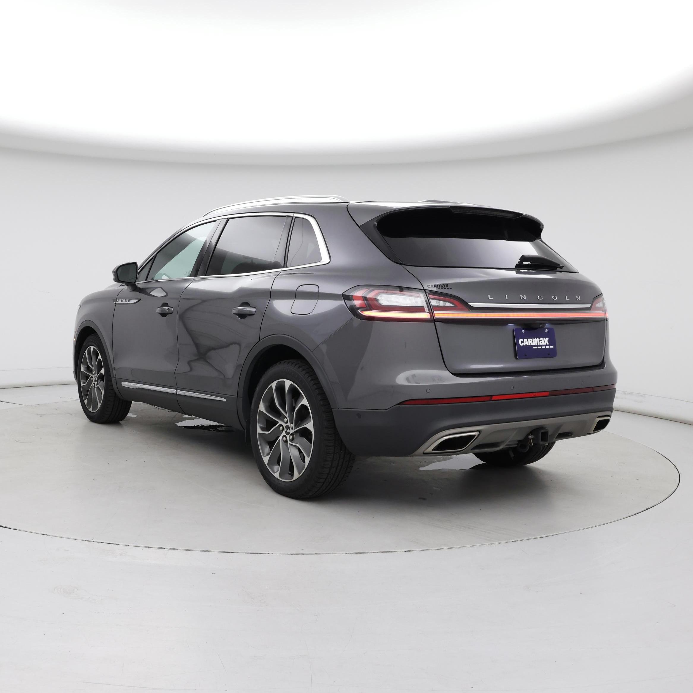 Thumbnail: 2022 Lincoln Nautilus - 2