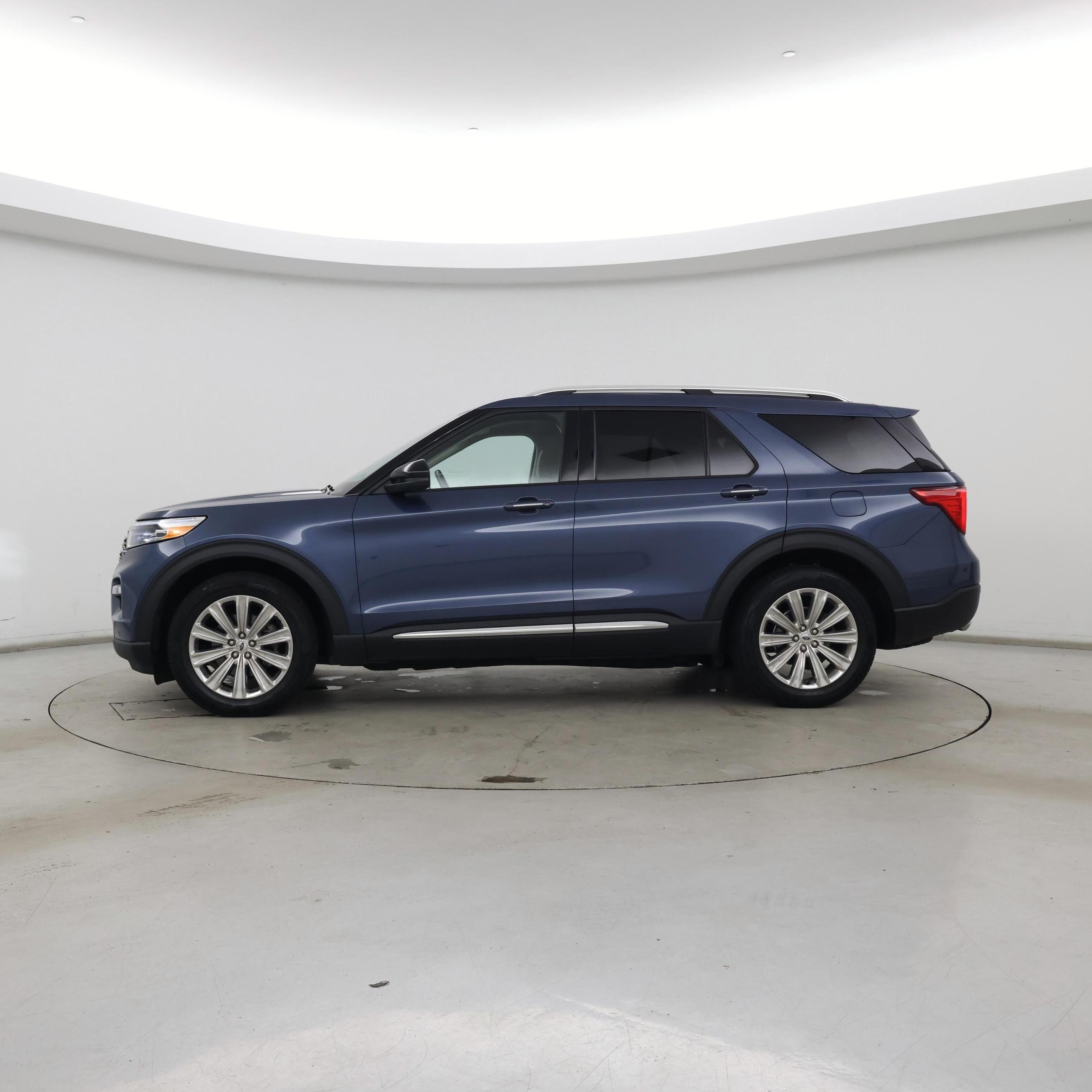 Thumbnail: 2020 Ford Explorer - 3