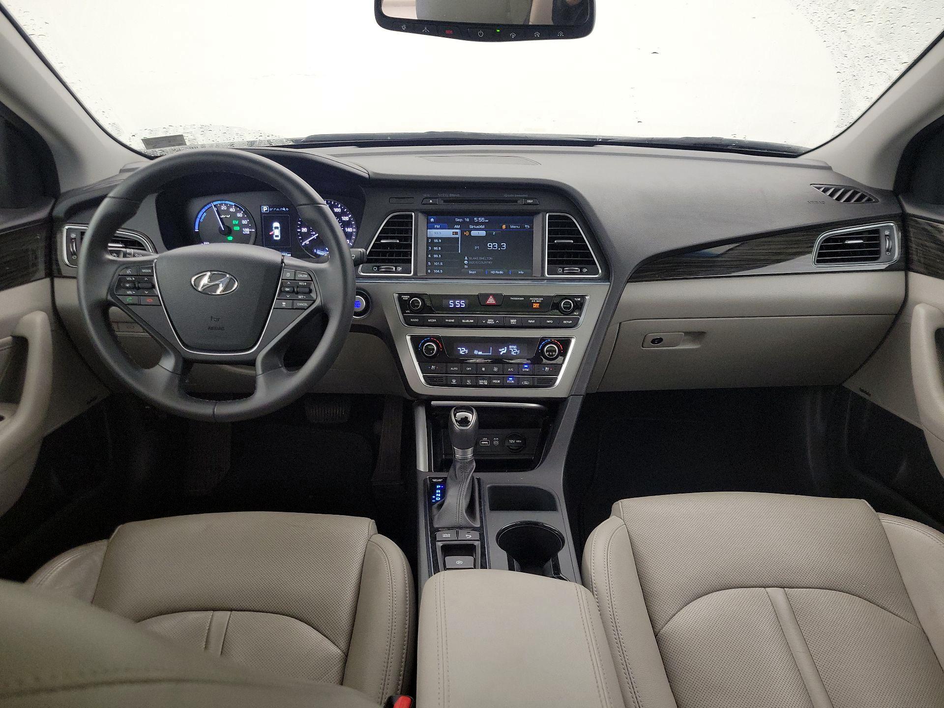 Thumbnail: 2017 Hyundai Sonata - 9